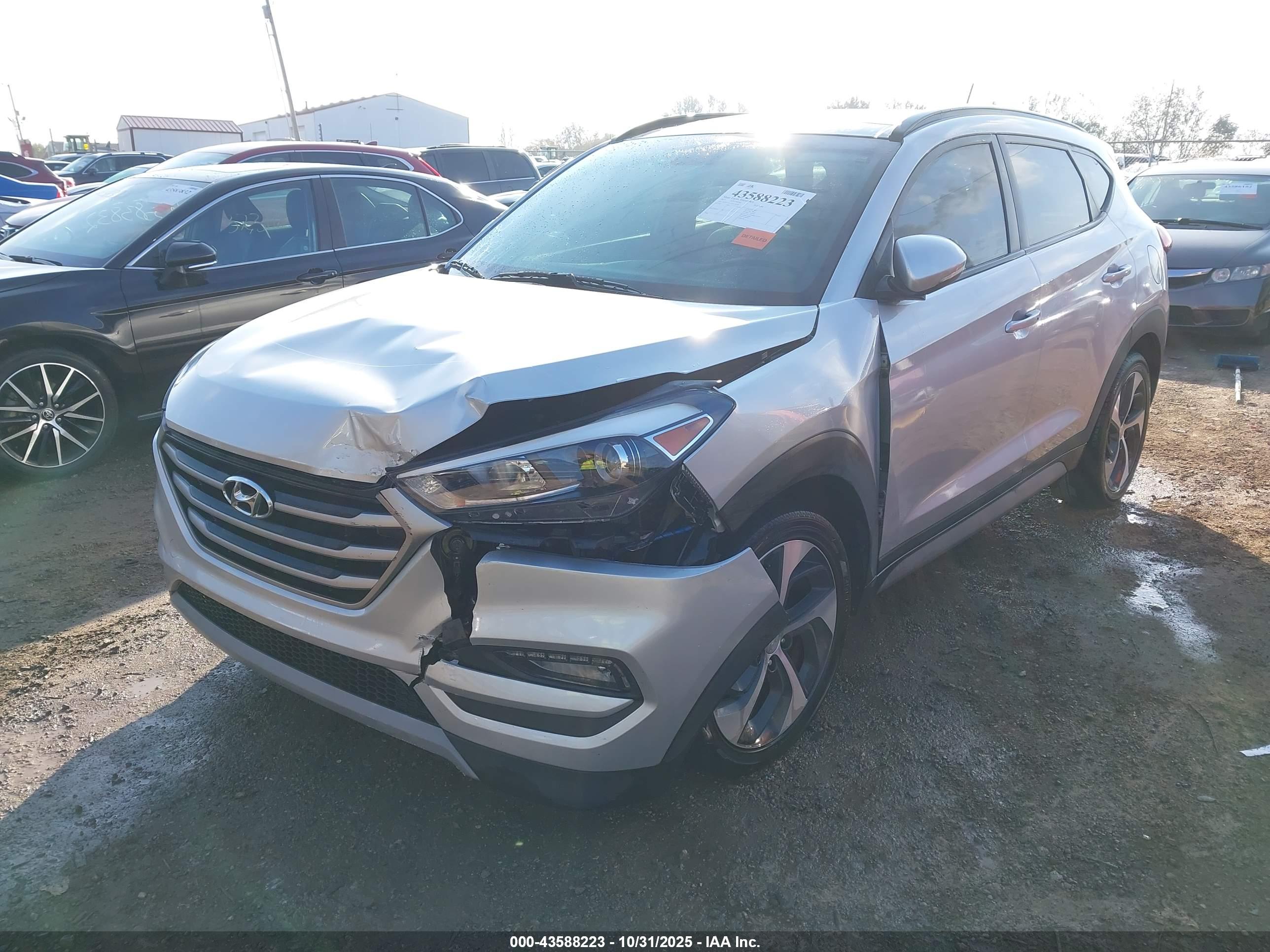 HYUNDAI TUCSON image 6