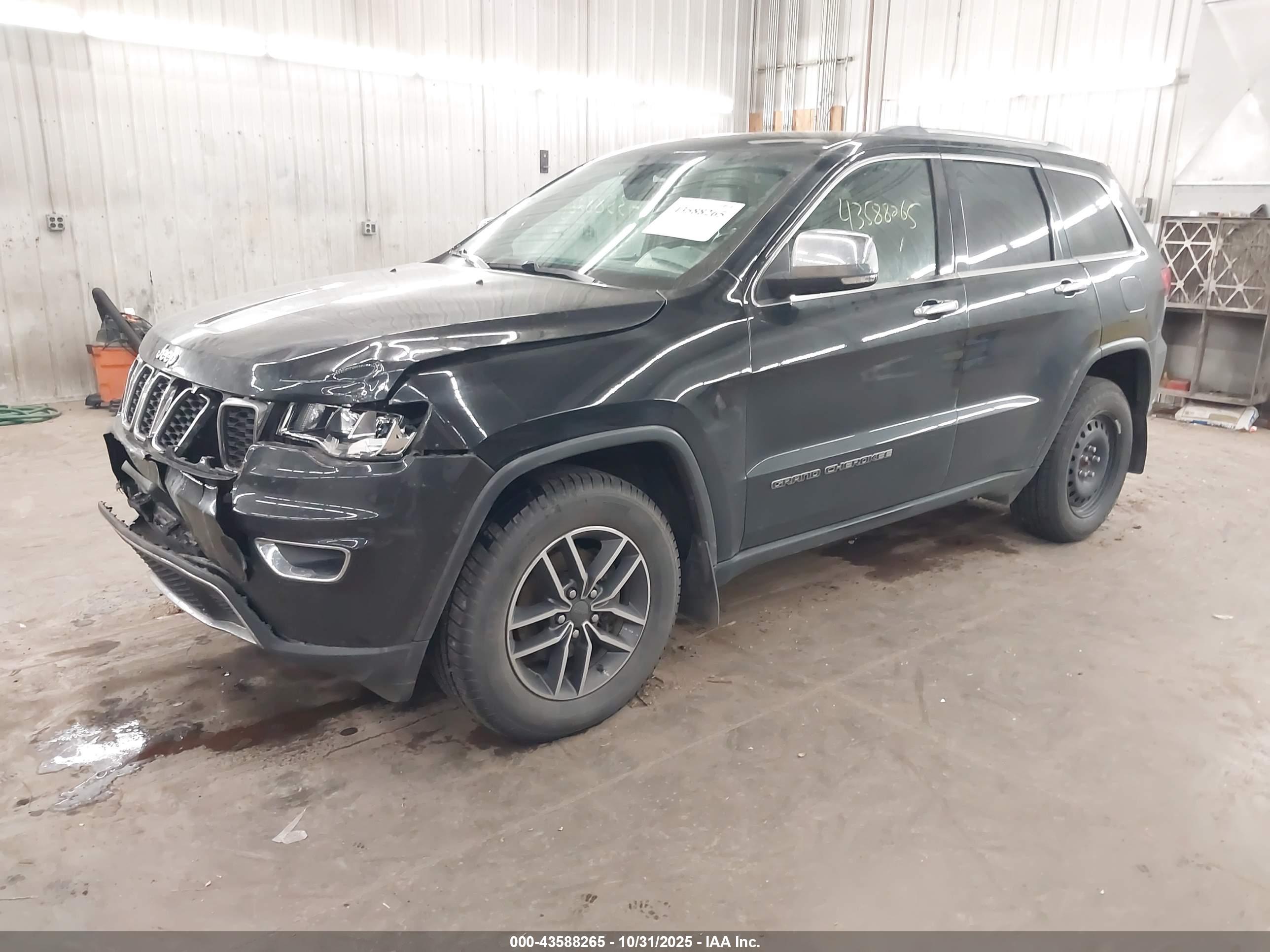 JEEP GRAND image 2