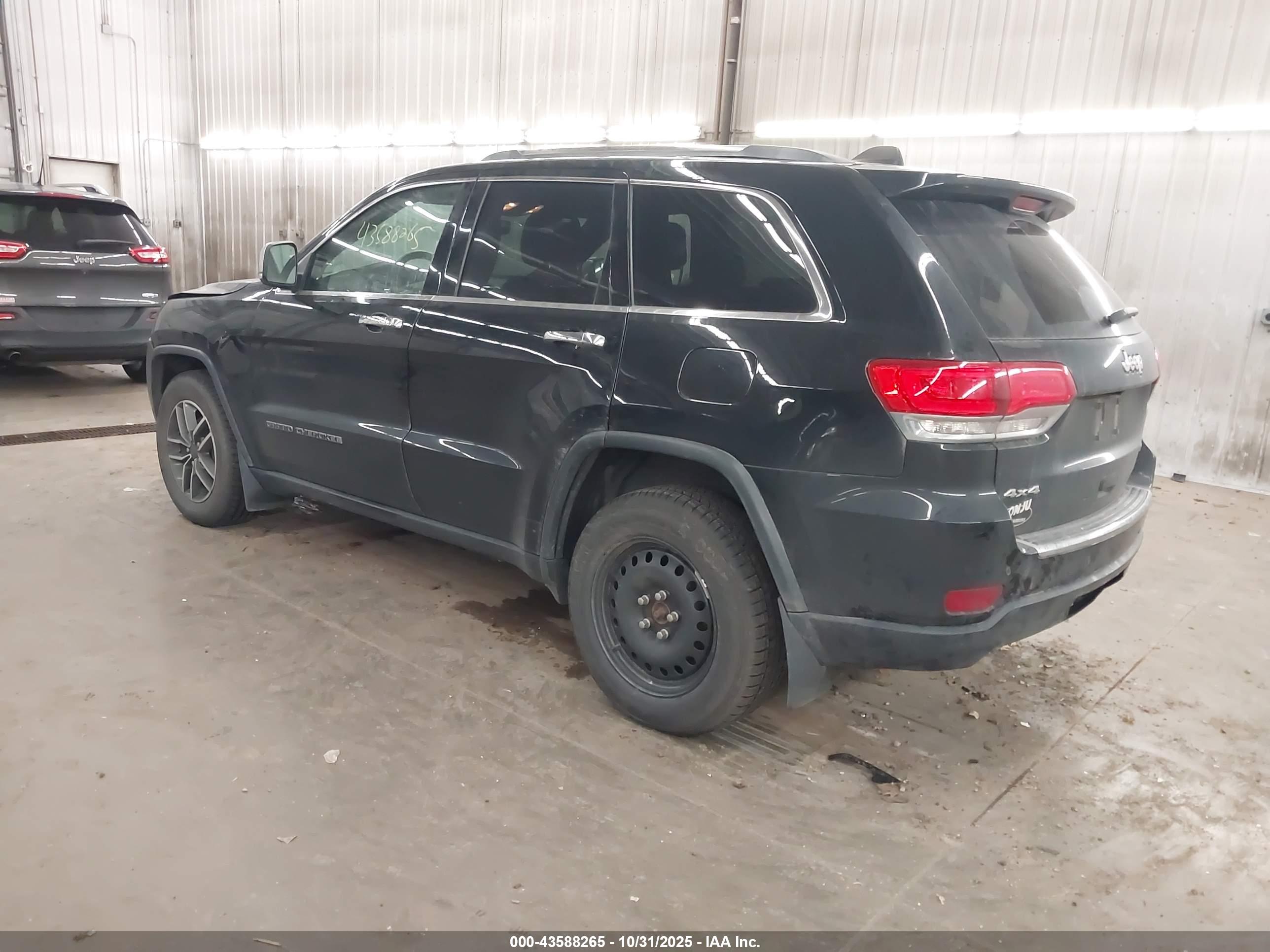 JEEP GRAND image 3