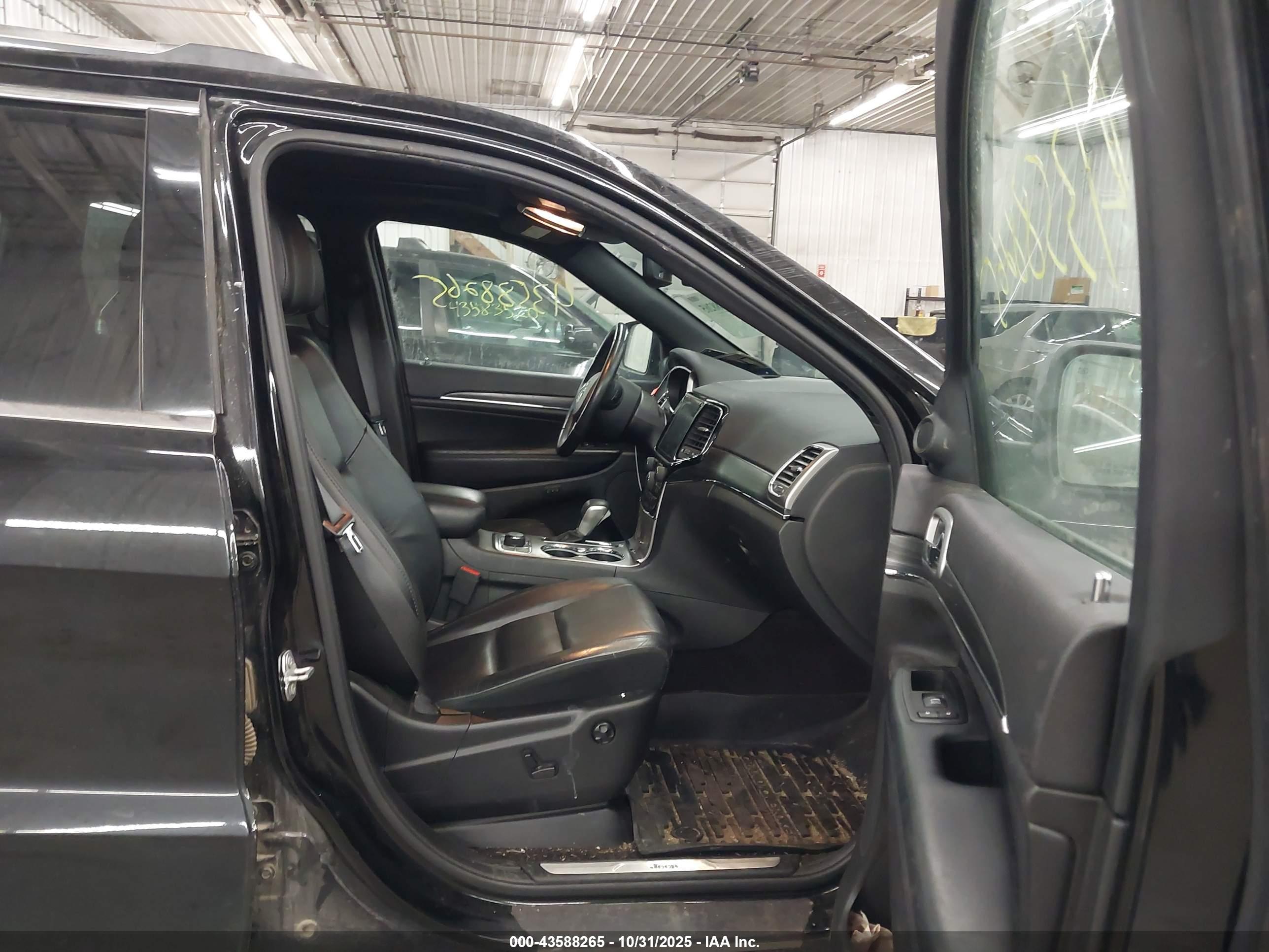 JEEP GRAND image 5
