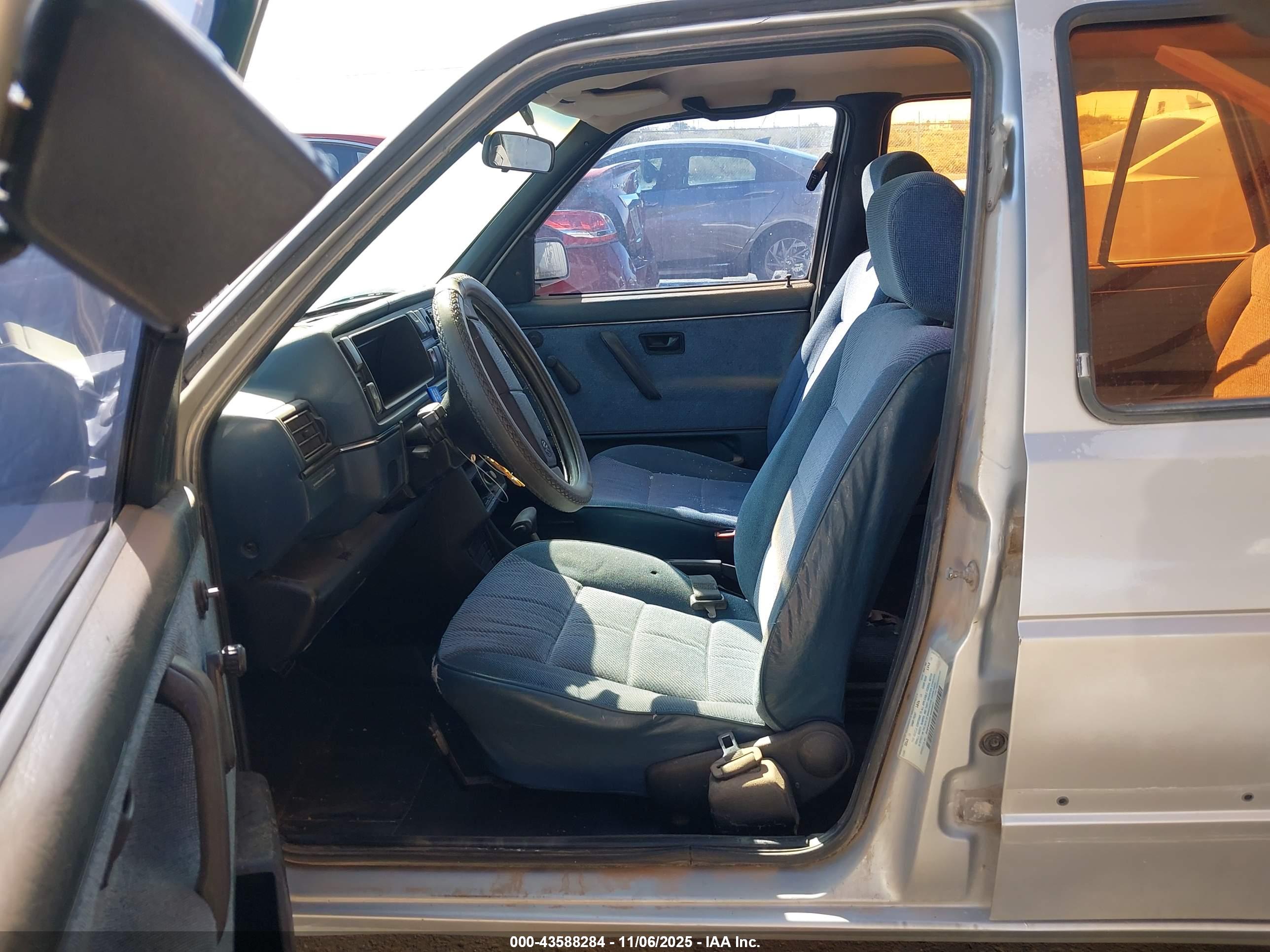 VOLKSWAGEN GOLF image 5