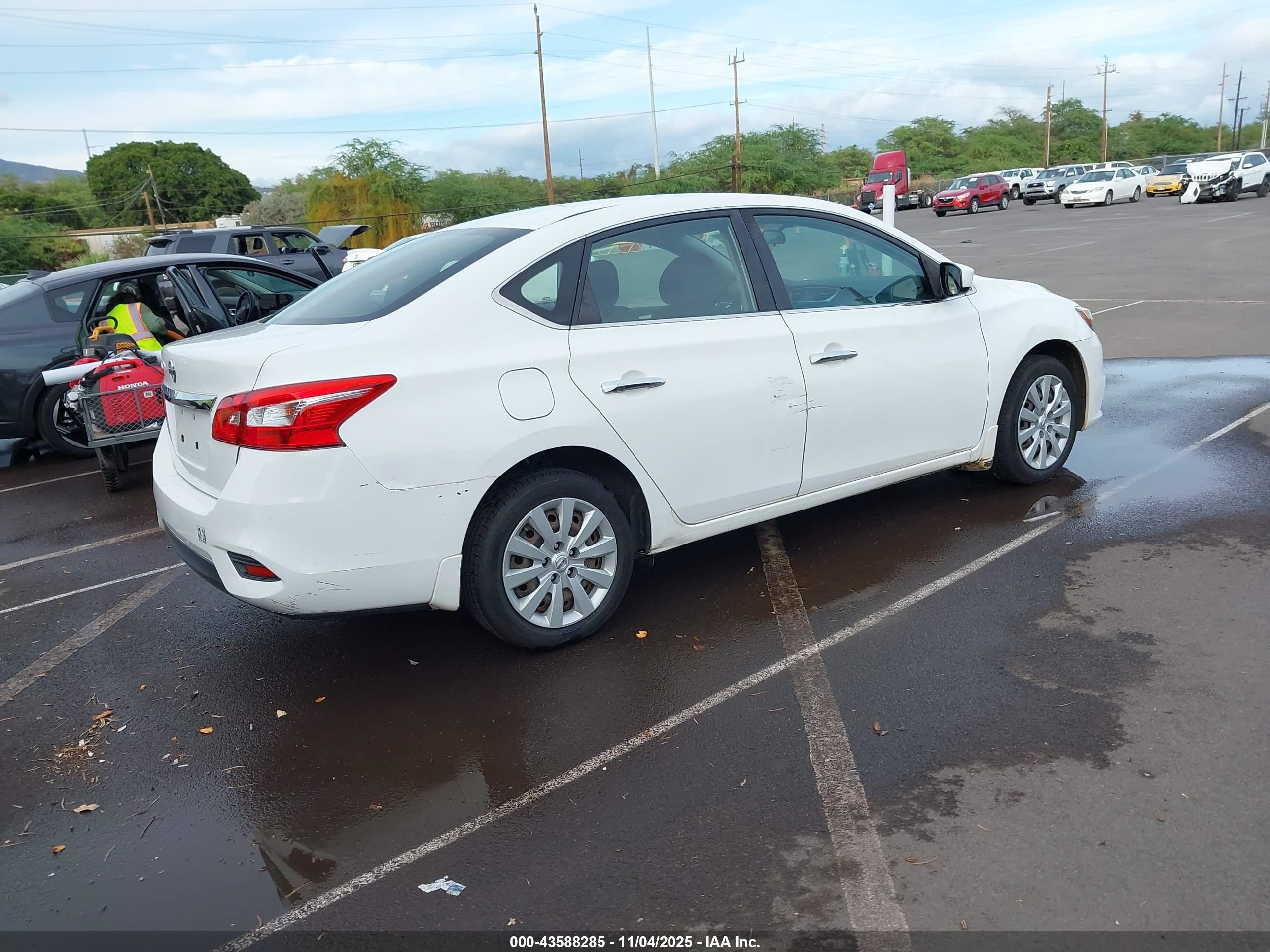 NISSAN SENTRA image 4