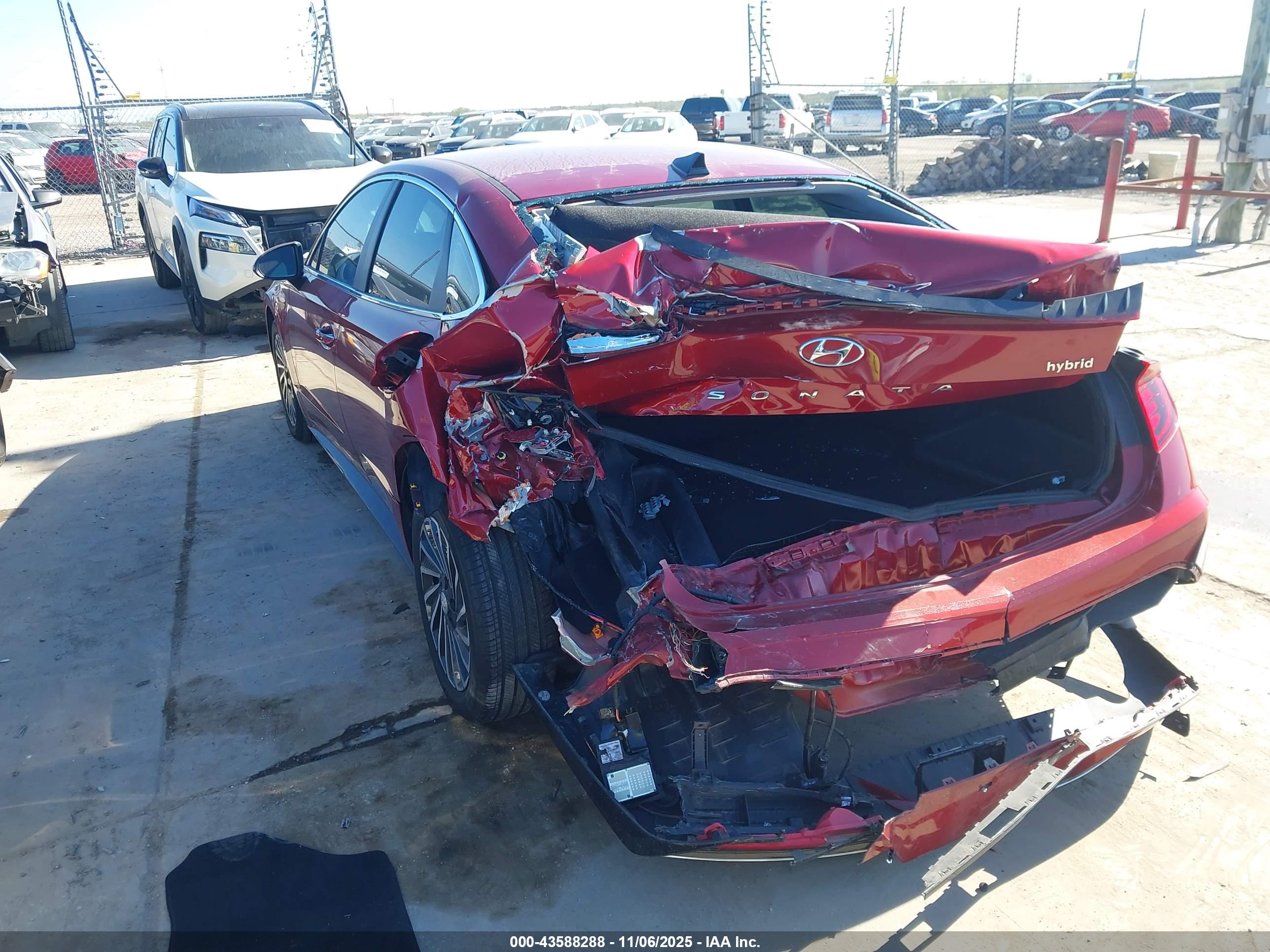 HYUNDAI SONATA image 3