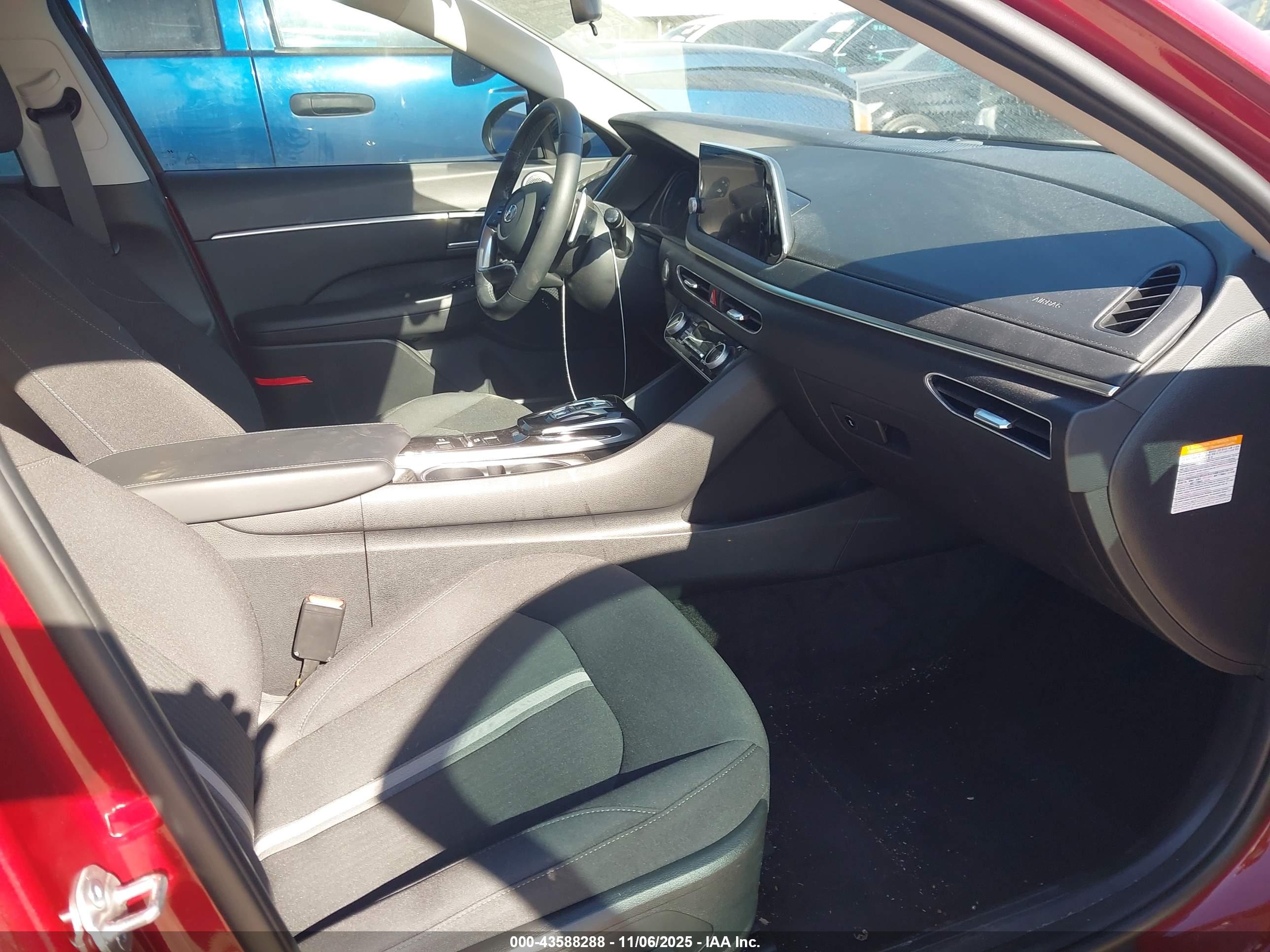 HYUNDAI SONATA image 5