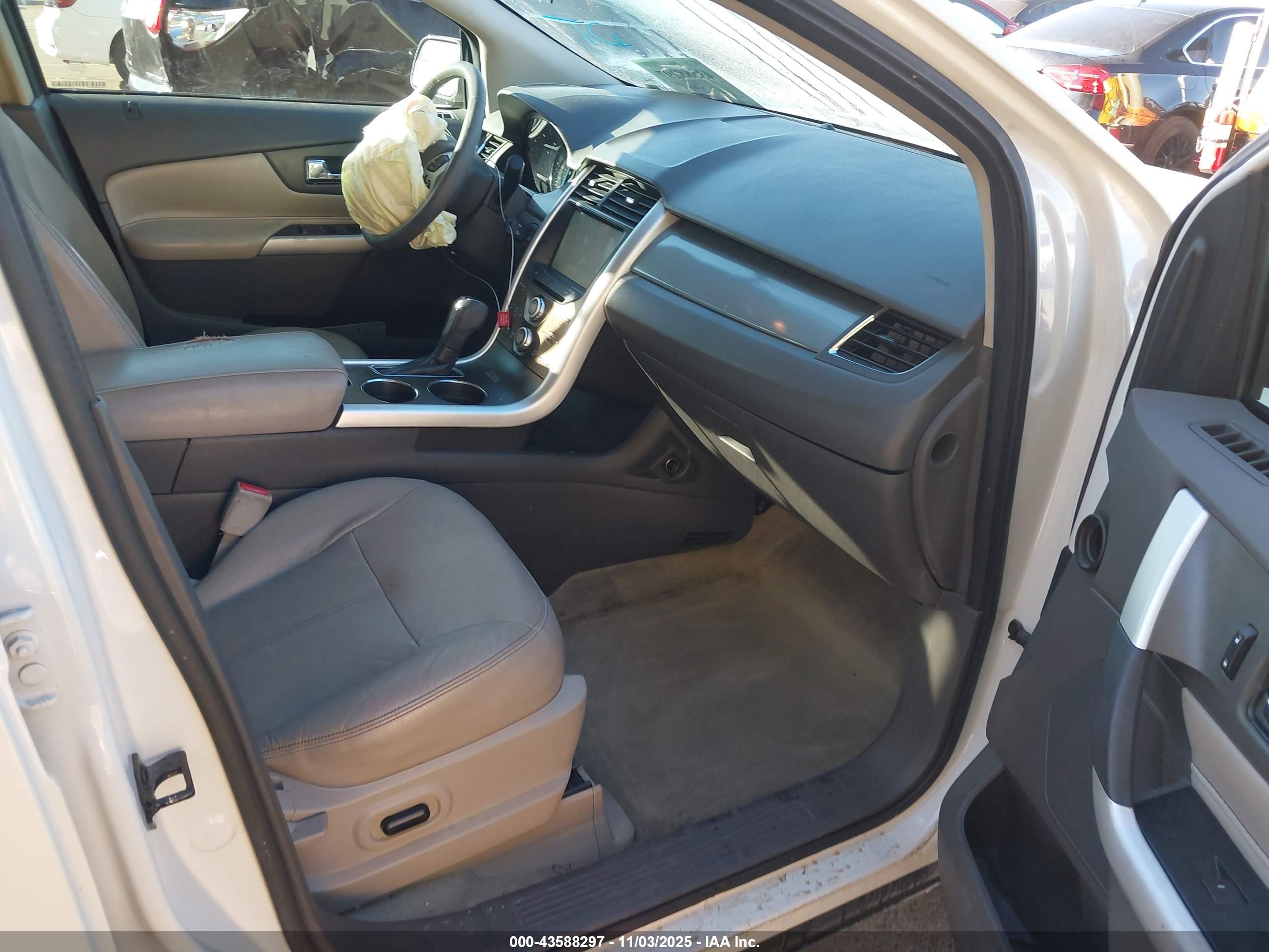 FORD EDGE image 5