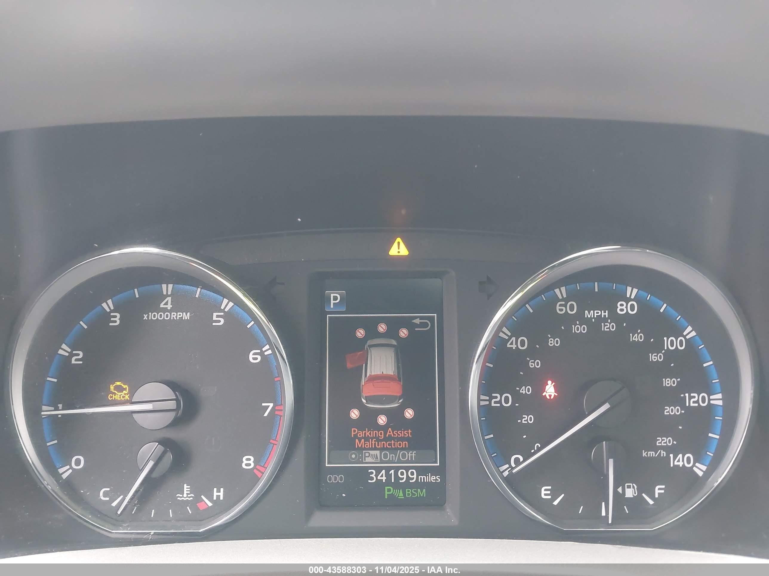 TOYOTA RAV4 image 7
