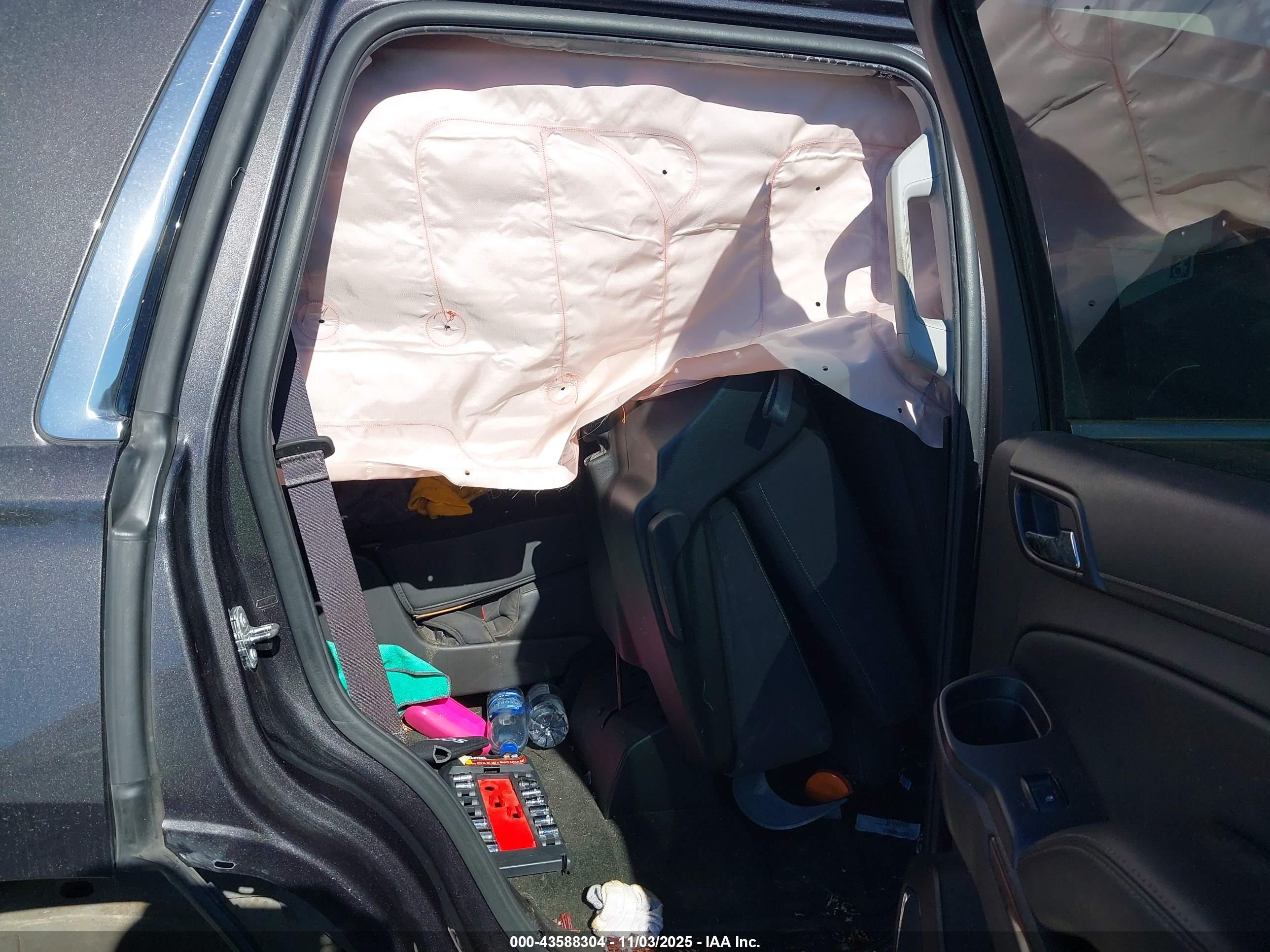 GMC YUKON image 8