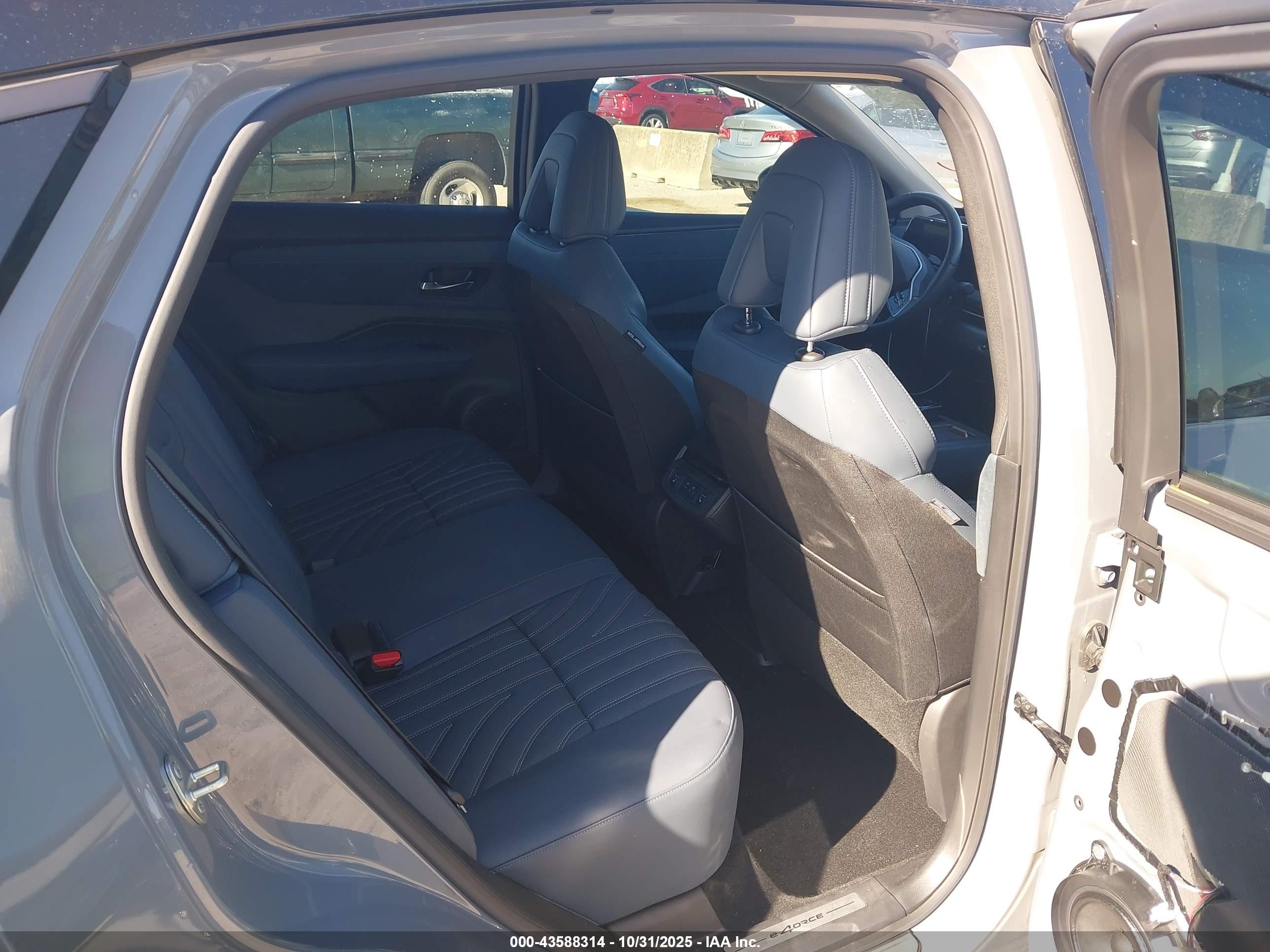 NISSAN ARYIA image 8