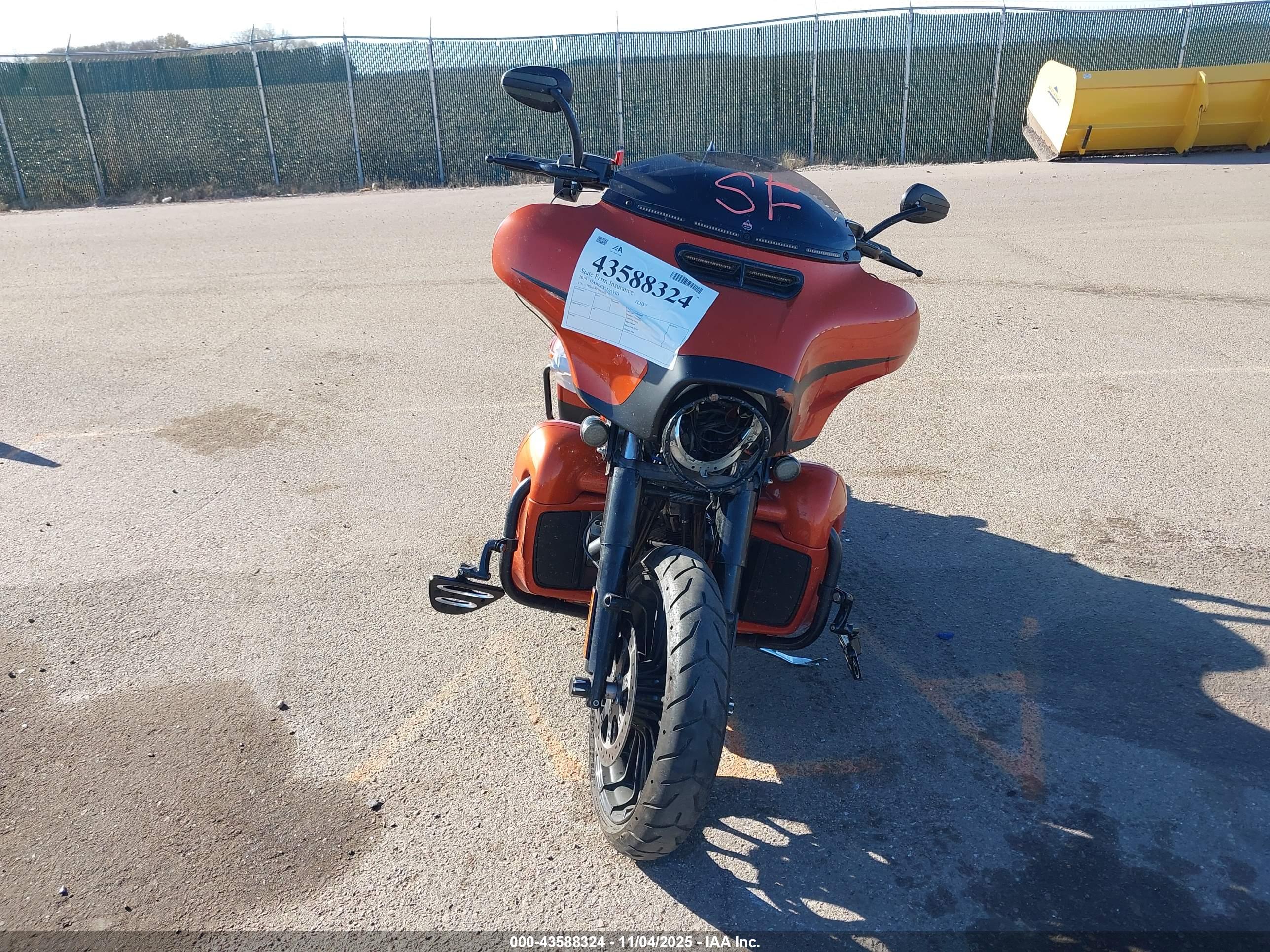 HARLEY-DAVIDSON FLHXS image 5