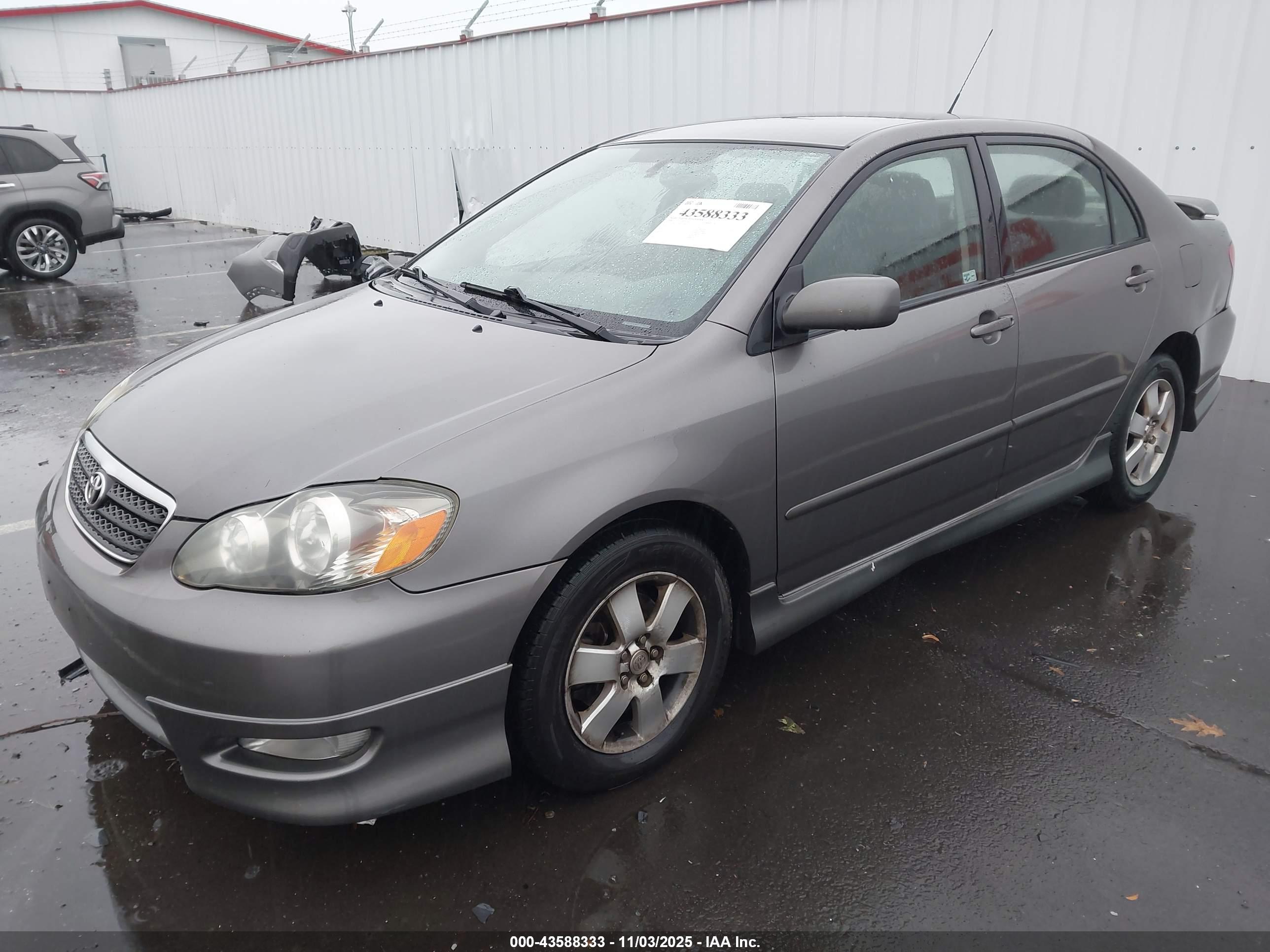 TOYOTA COROLLA image 2