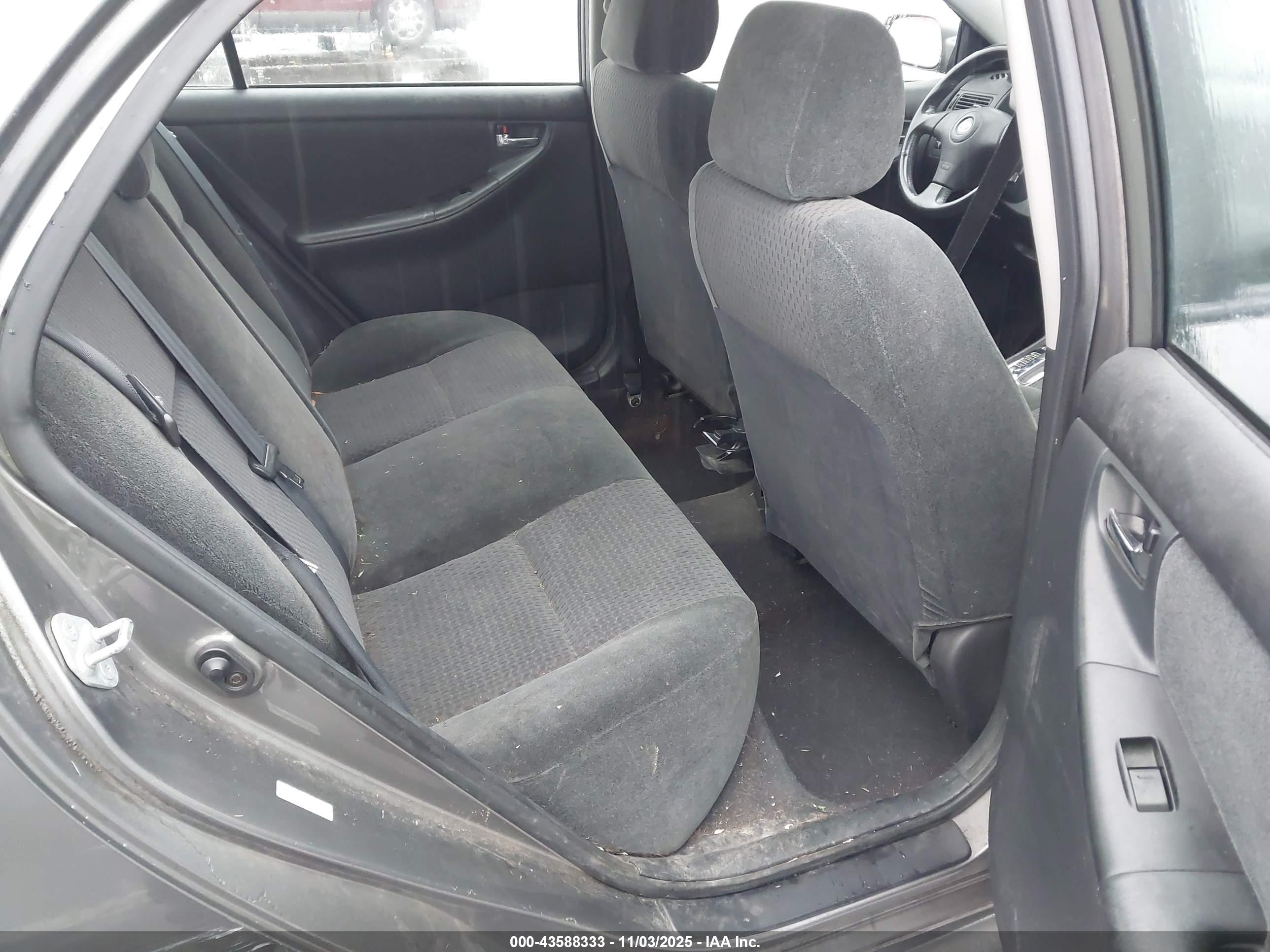 TOYOTA COROLLA image 8