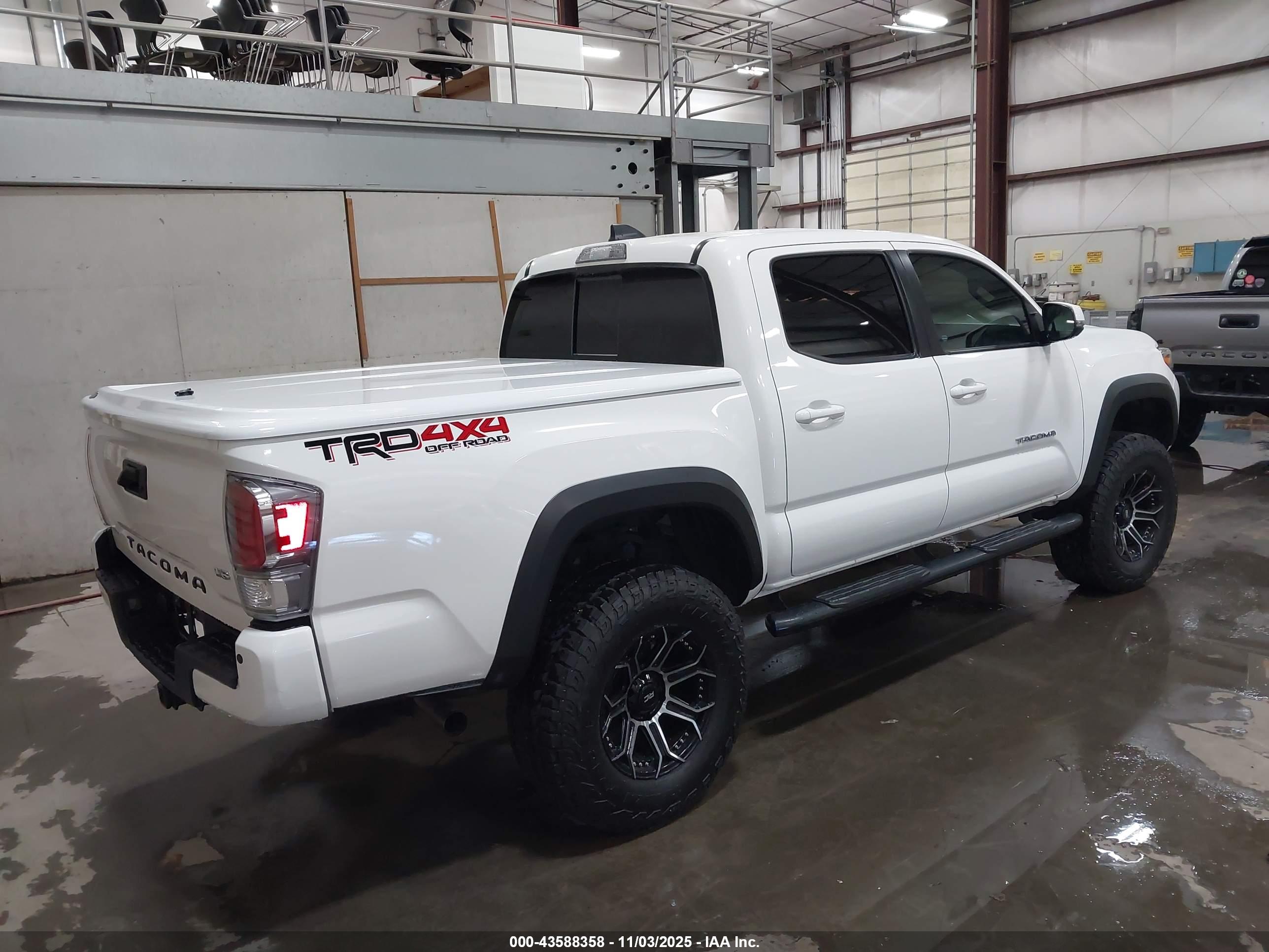 TOYOTA TACOMA image 4