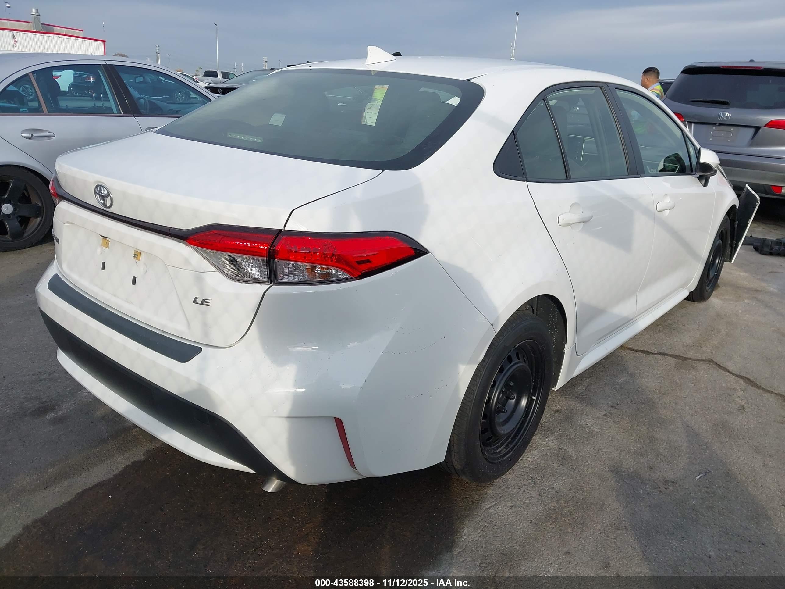 TOYOTA COROLLA image 4