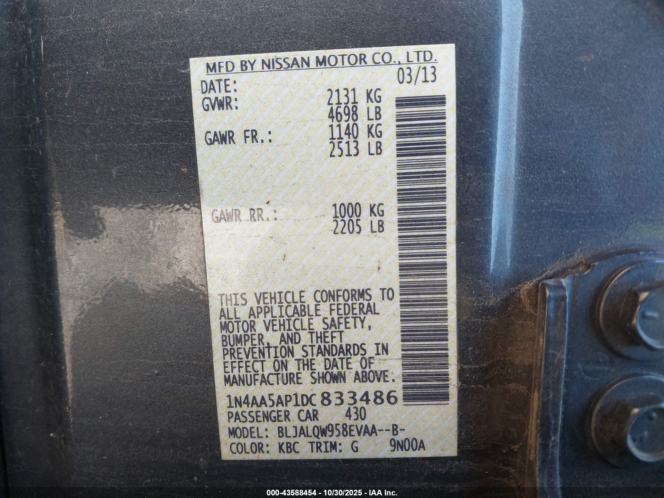 NISSAN MAXIMA image 9