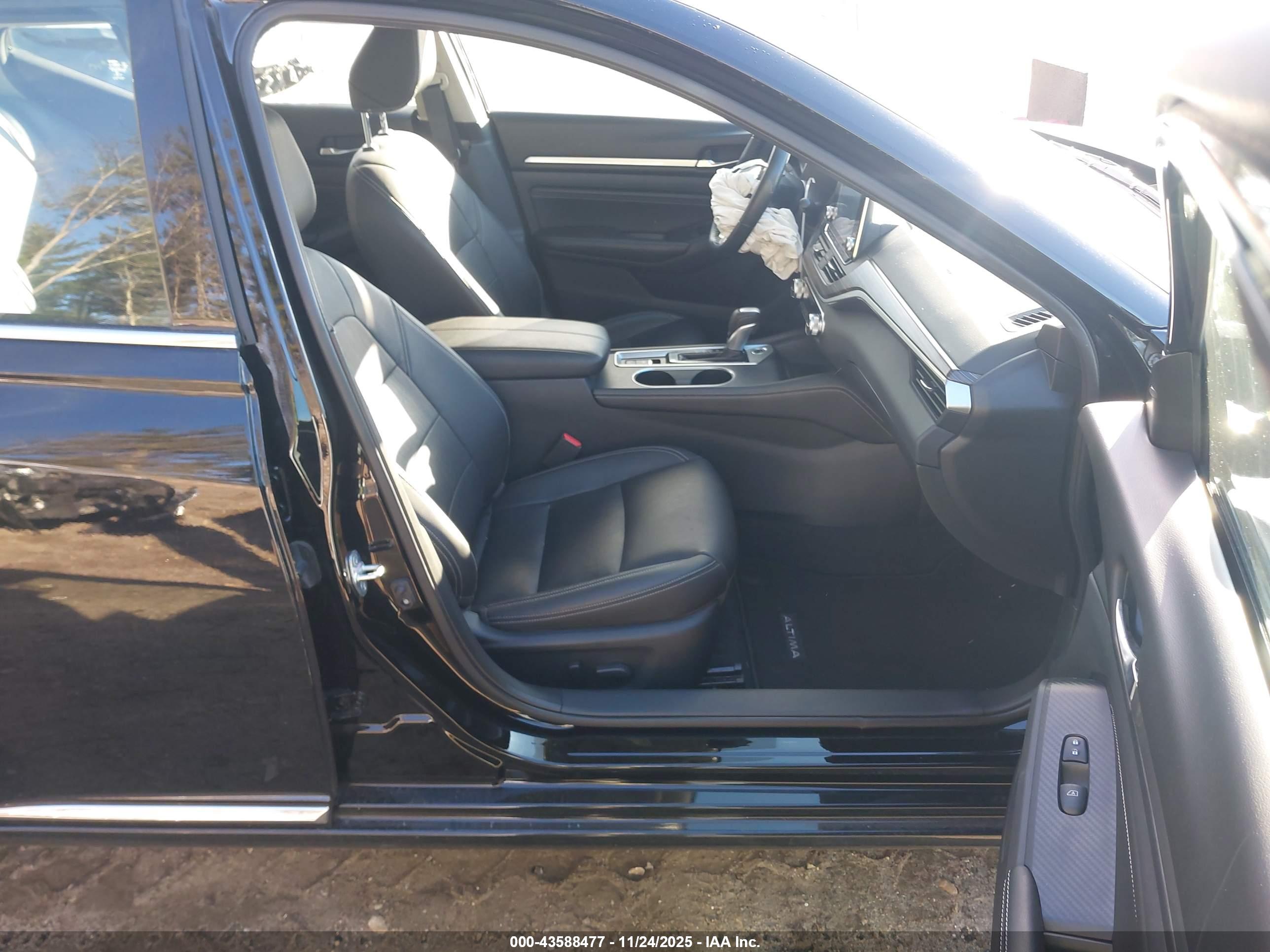 NISSAN ALTIMA image 5