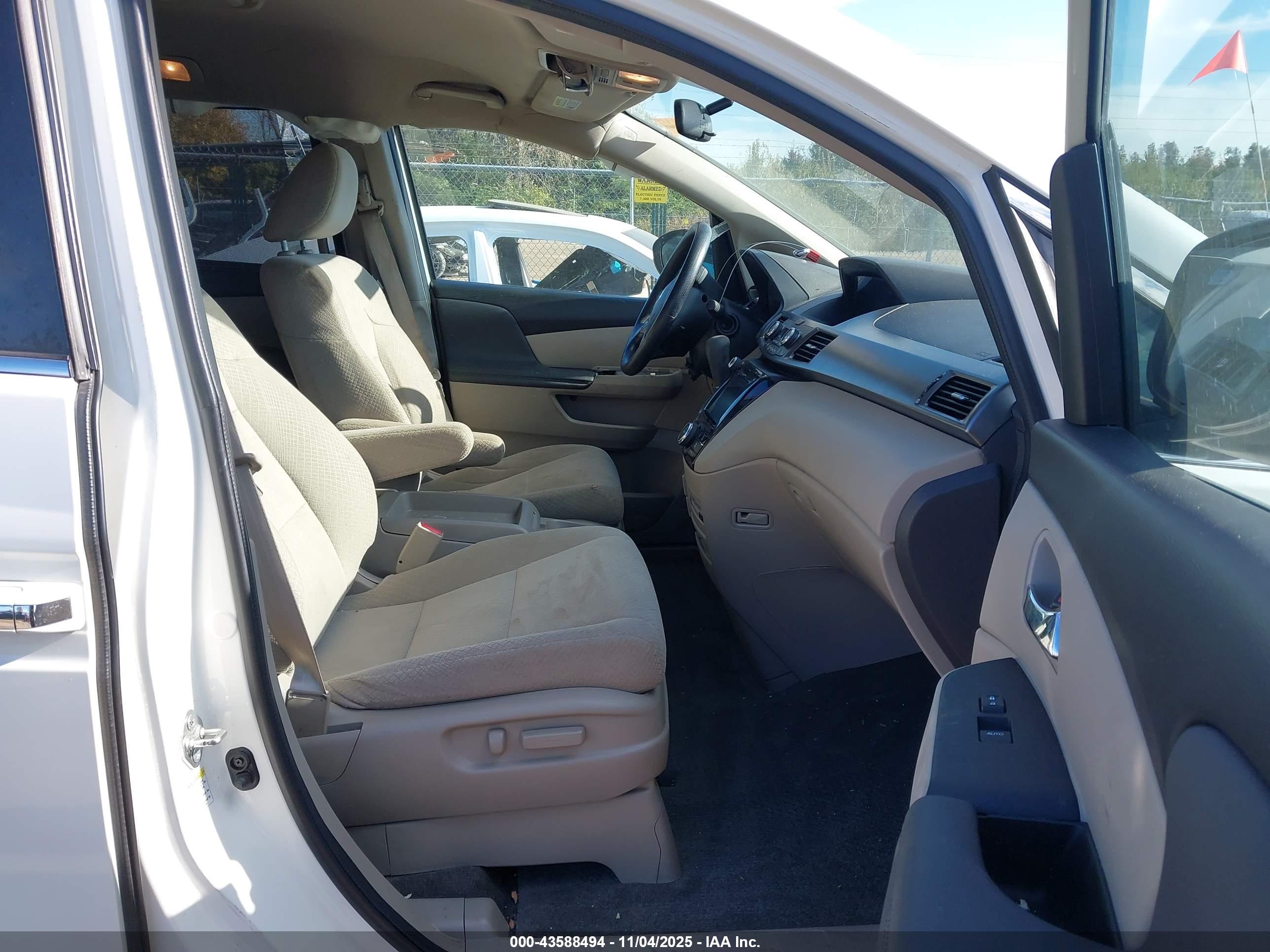 HONDA ODYSSEY image 5