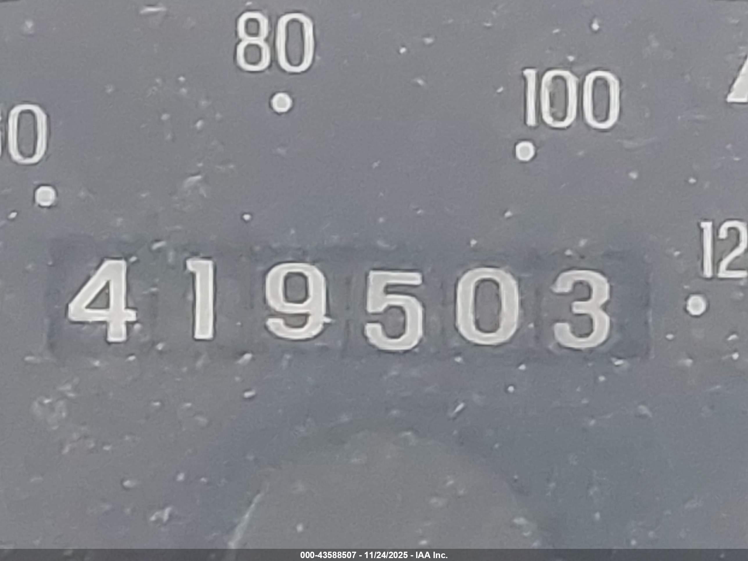 FORD E-350 image 7
