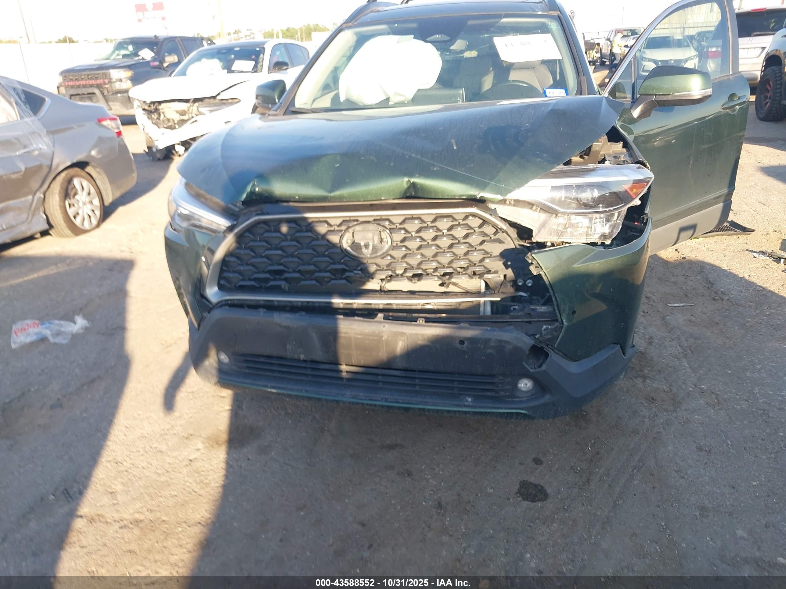 TOYOTA COROLLA image 6
