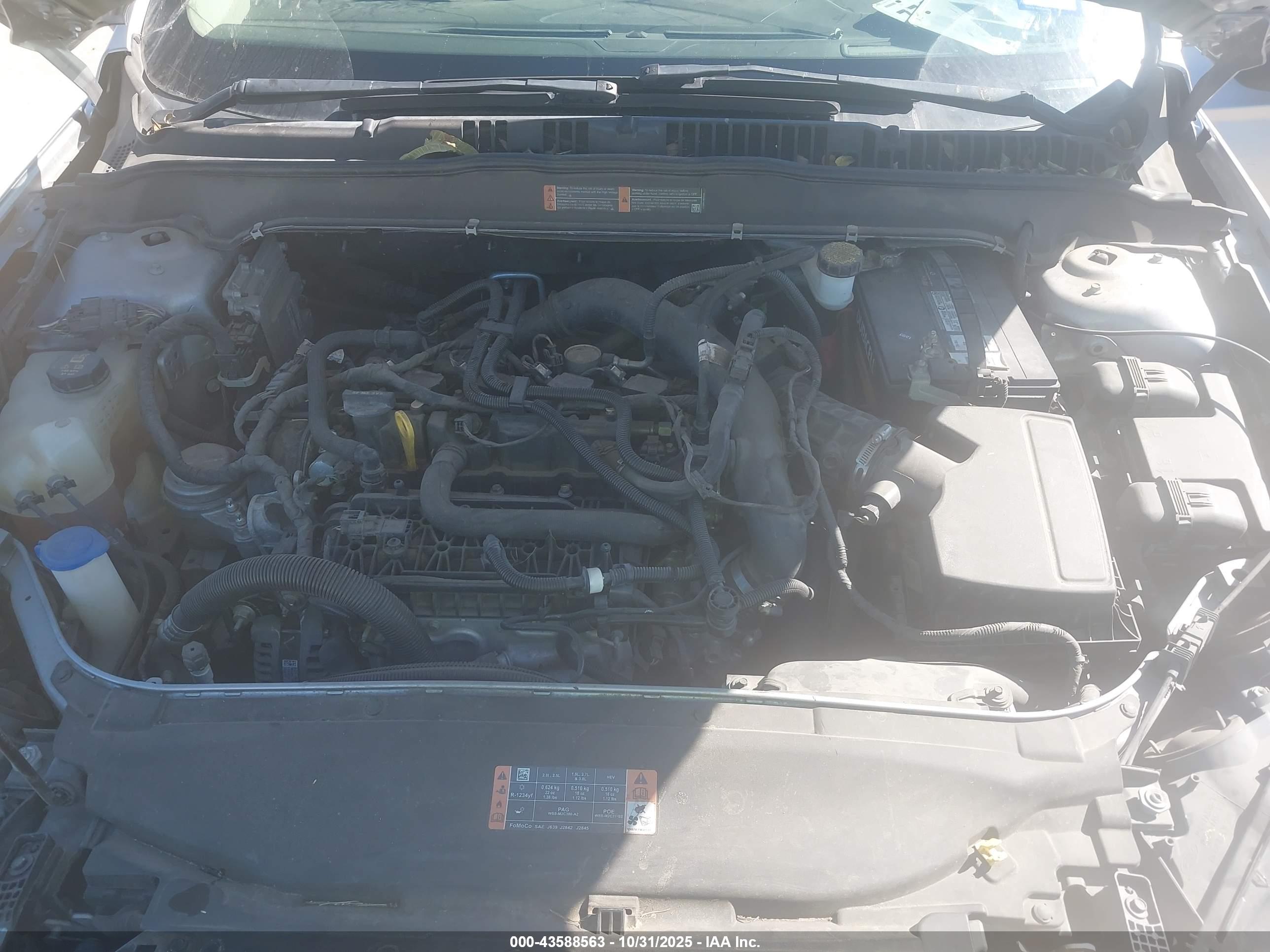 FORD FUSION image 10