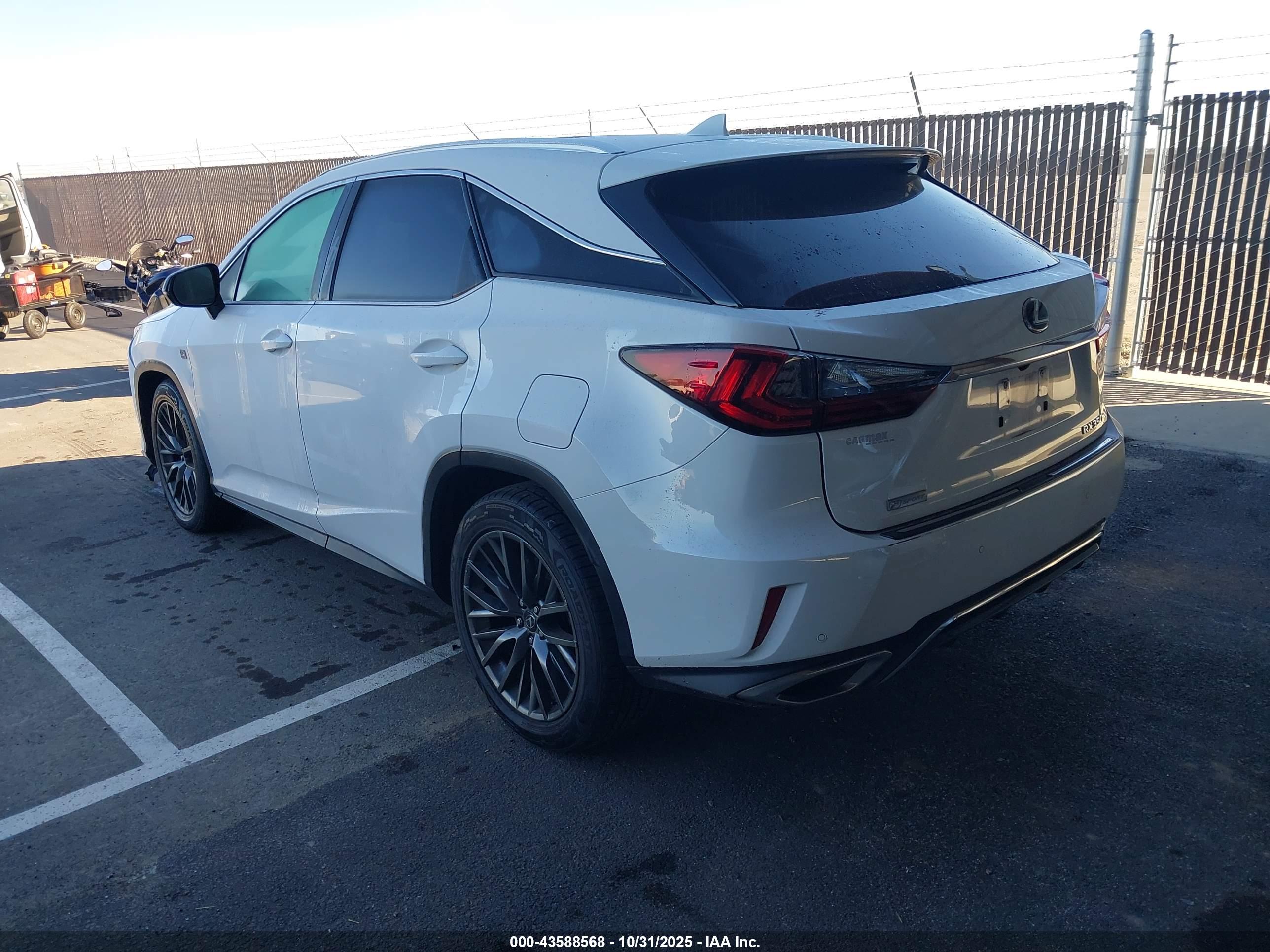 LEXUS RX image 3