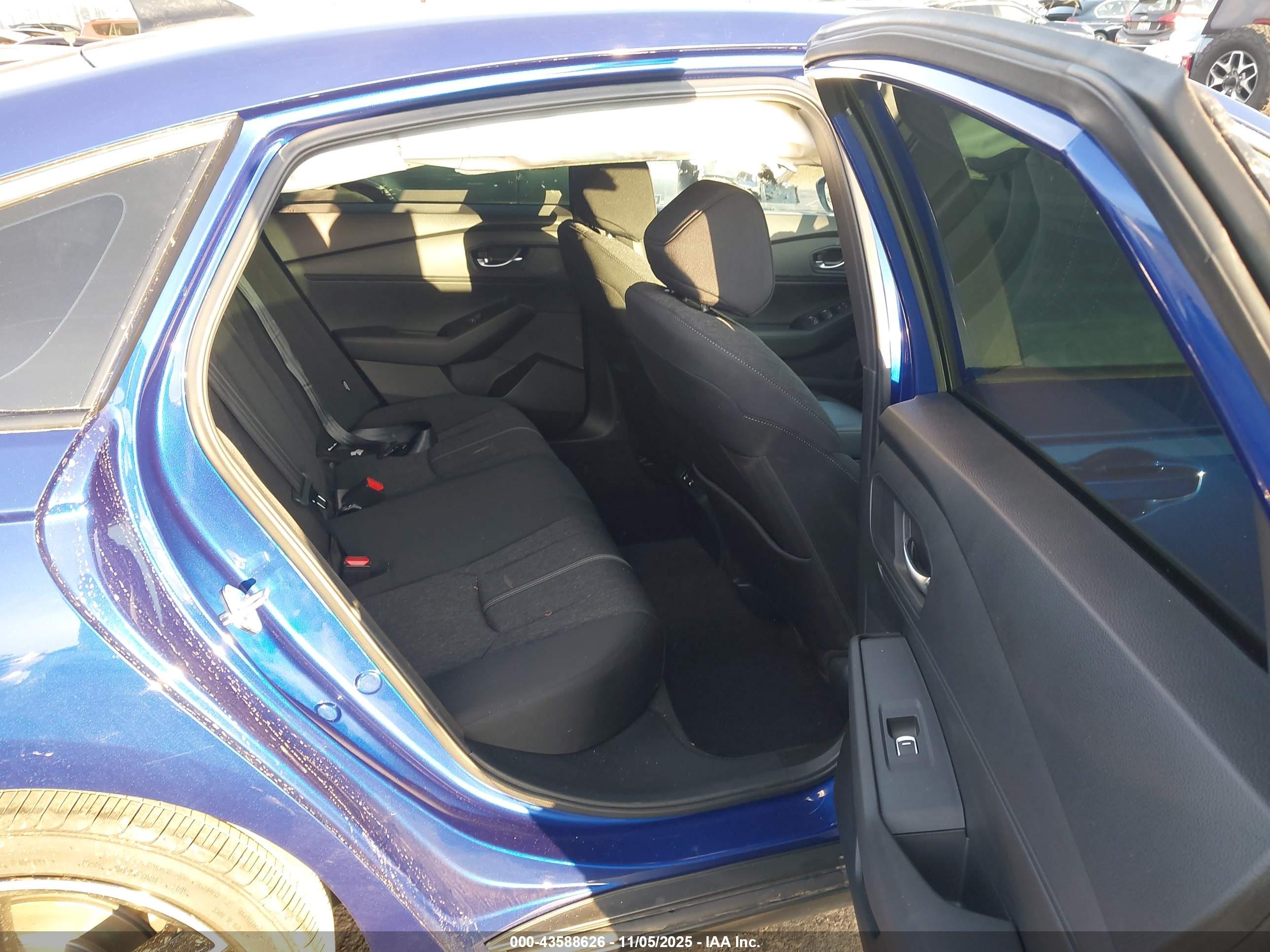 HONDA ACCORD image 8