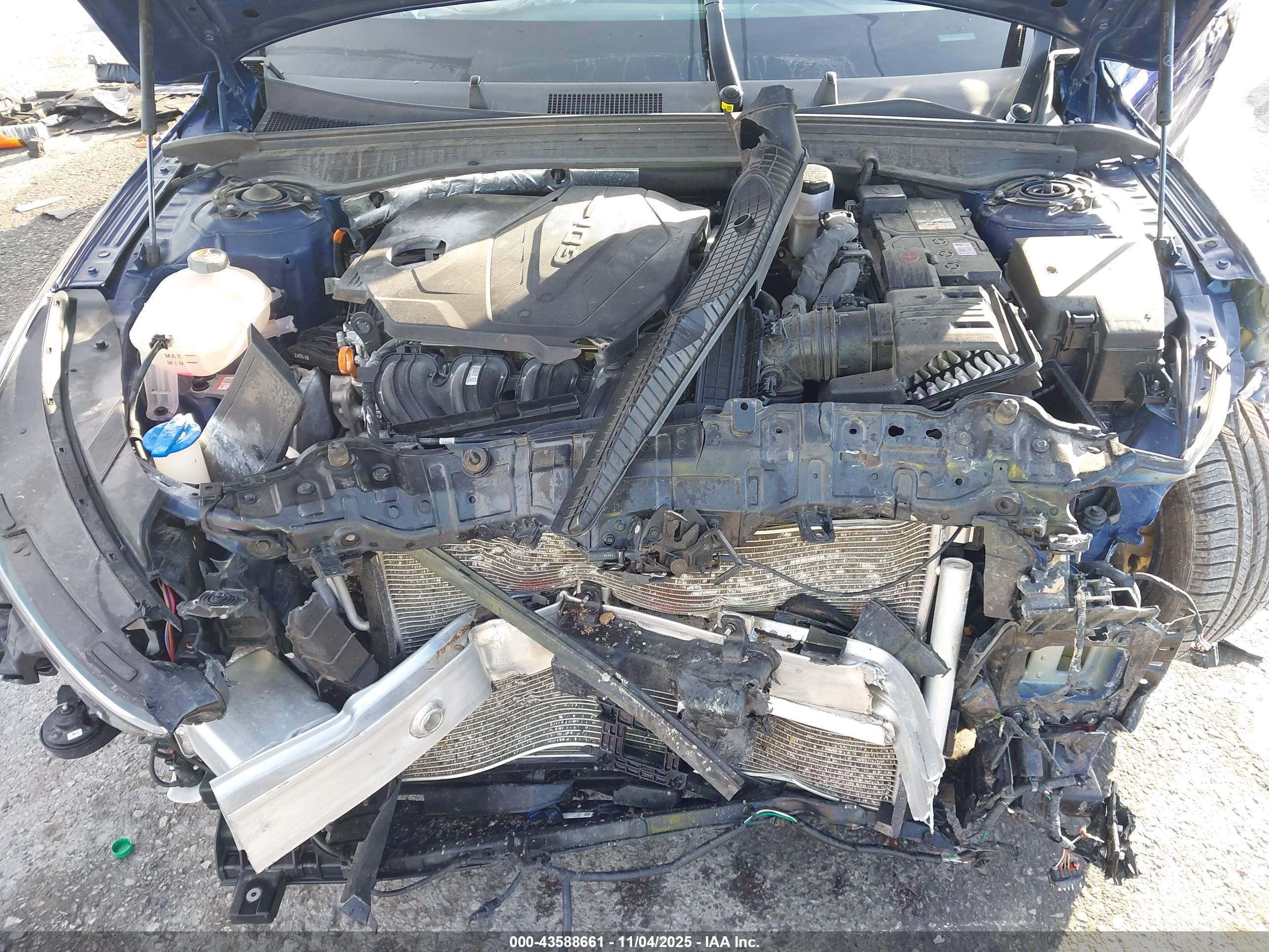 KIA K5 image 10
