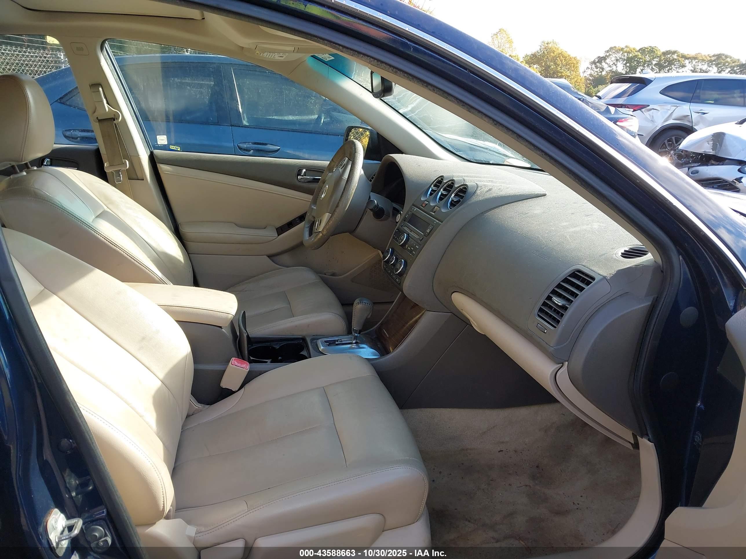 NISSAN ALTIMA image 5