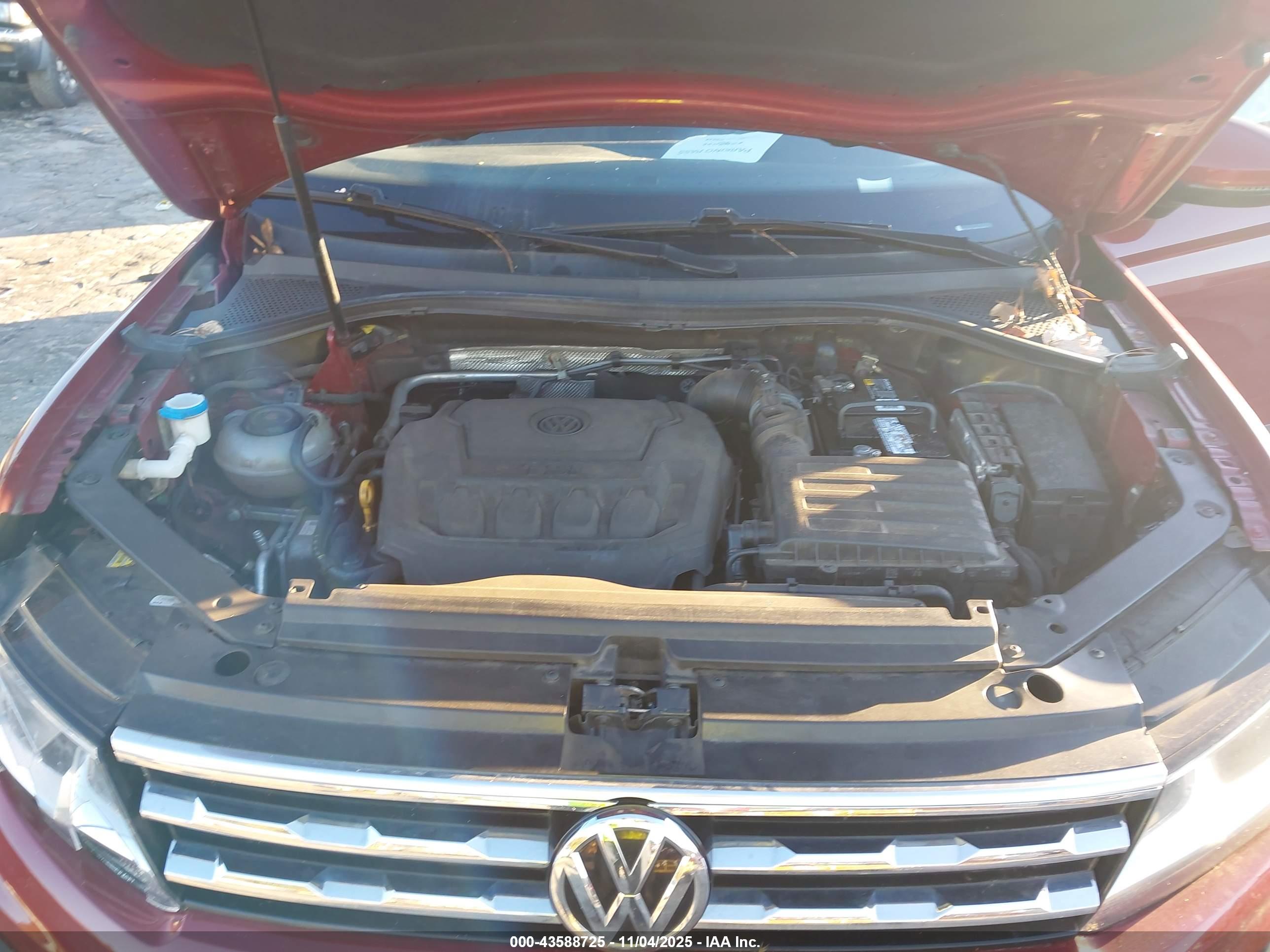 VOLKSWAGEN TIGUAN image 10