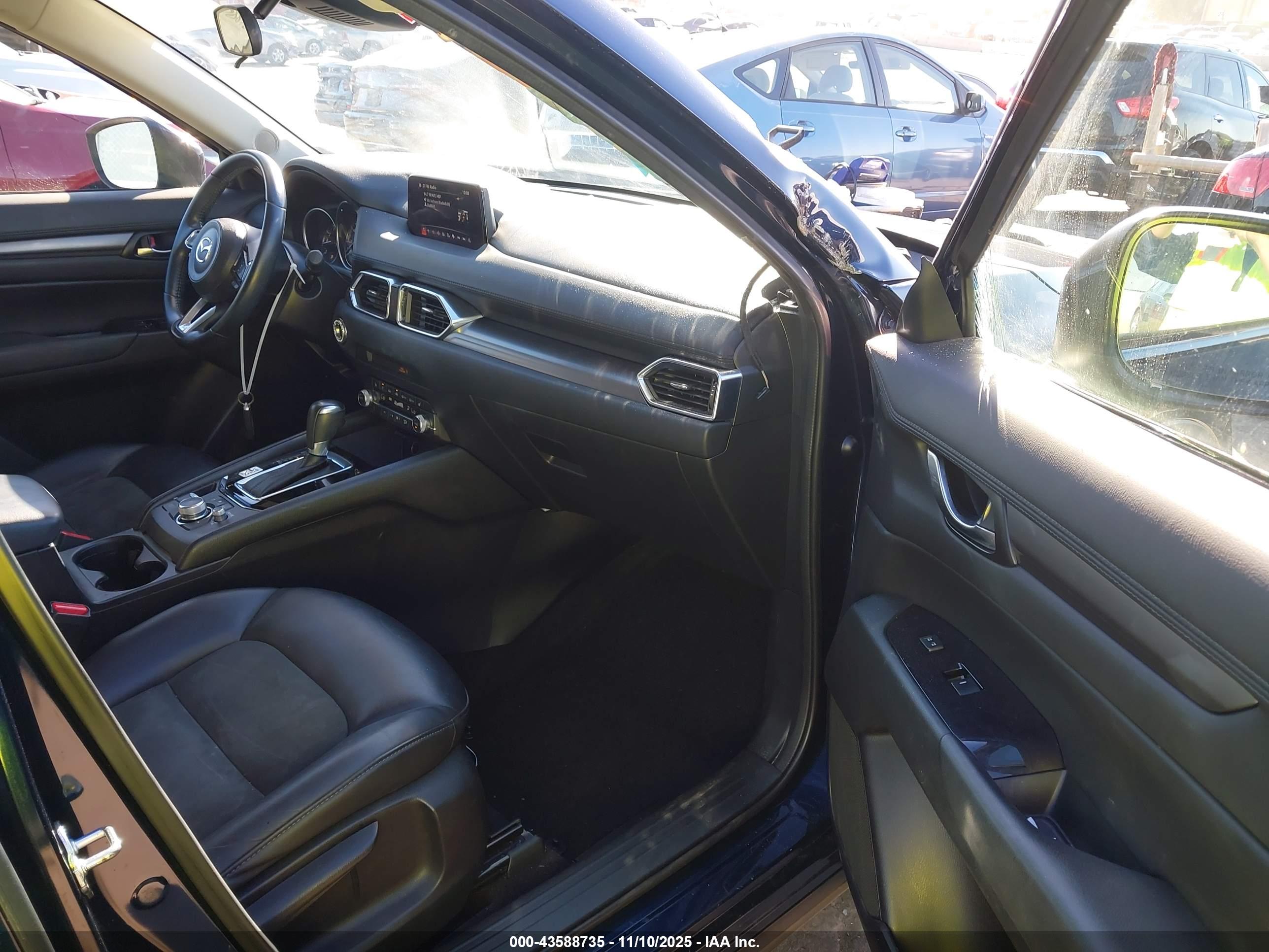 MAZDA CX-5 image 5