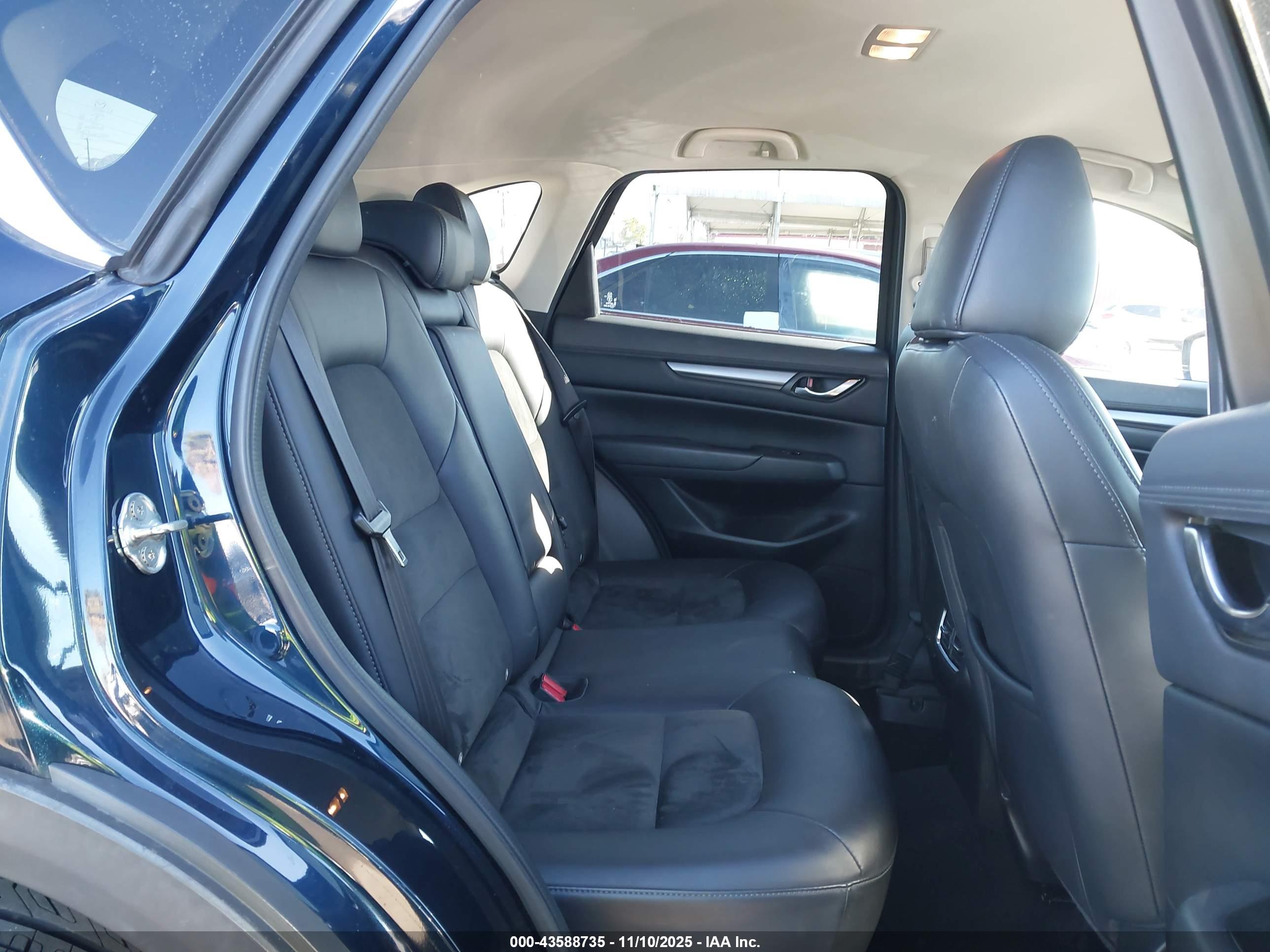 MAZDA CX-5 image 8