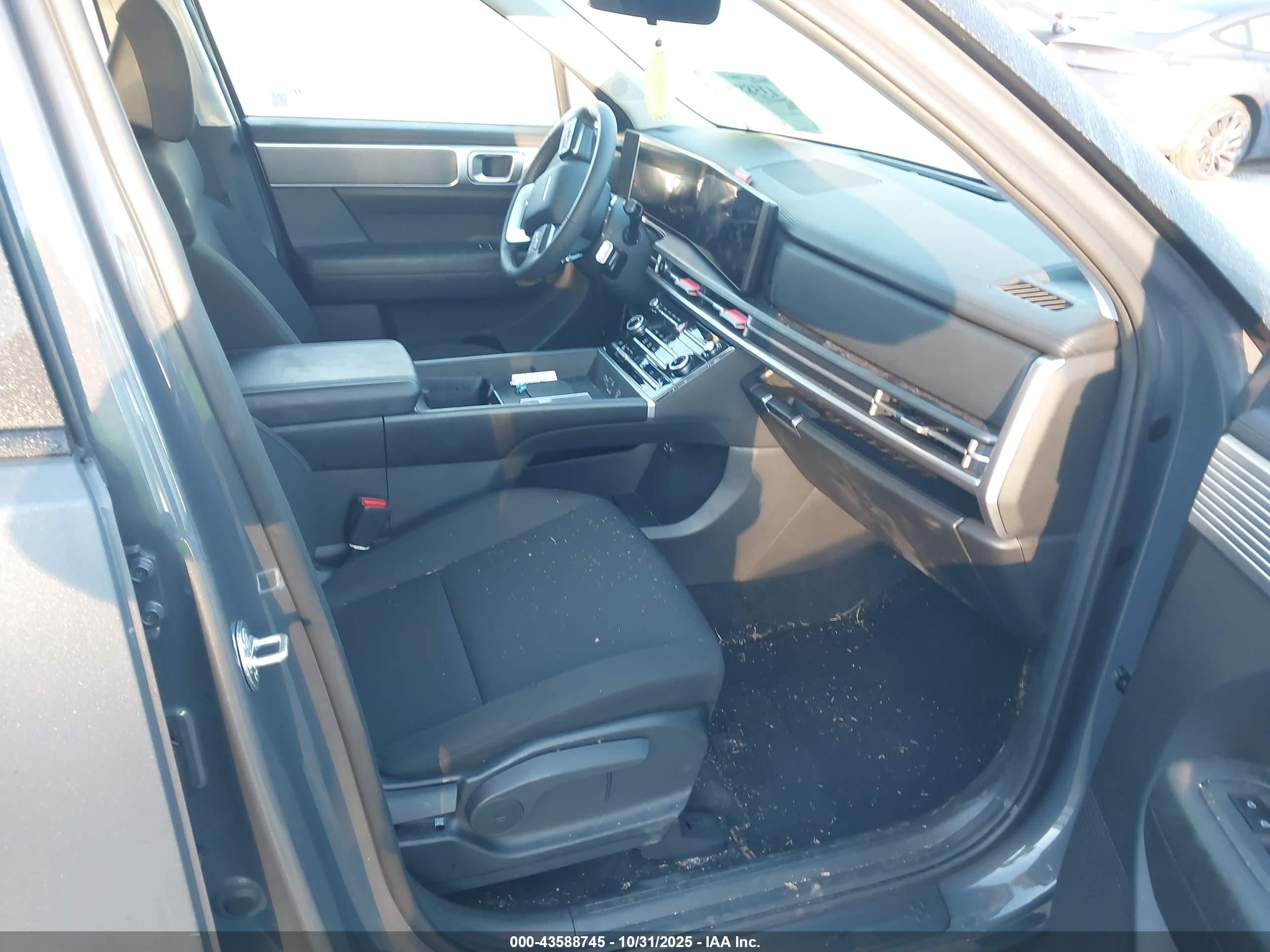 HYUNDAI SANTA image 5