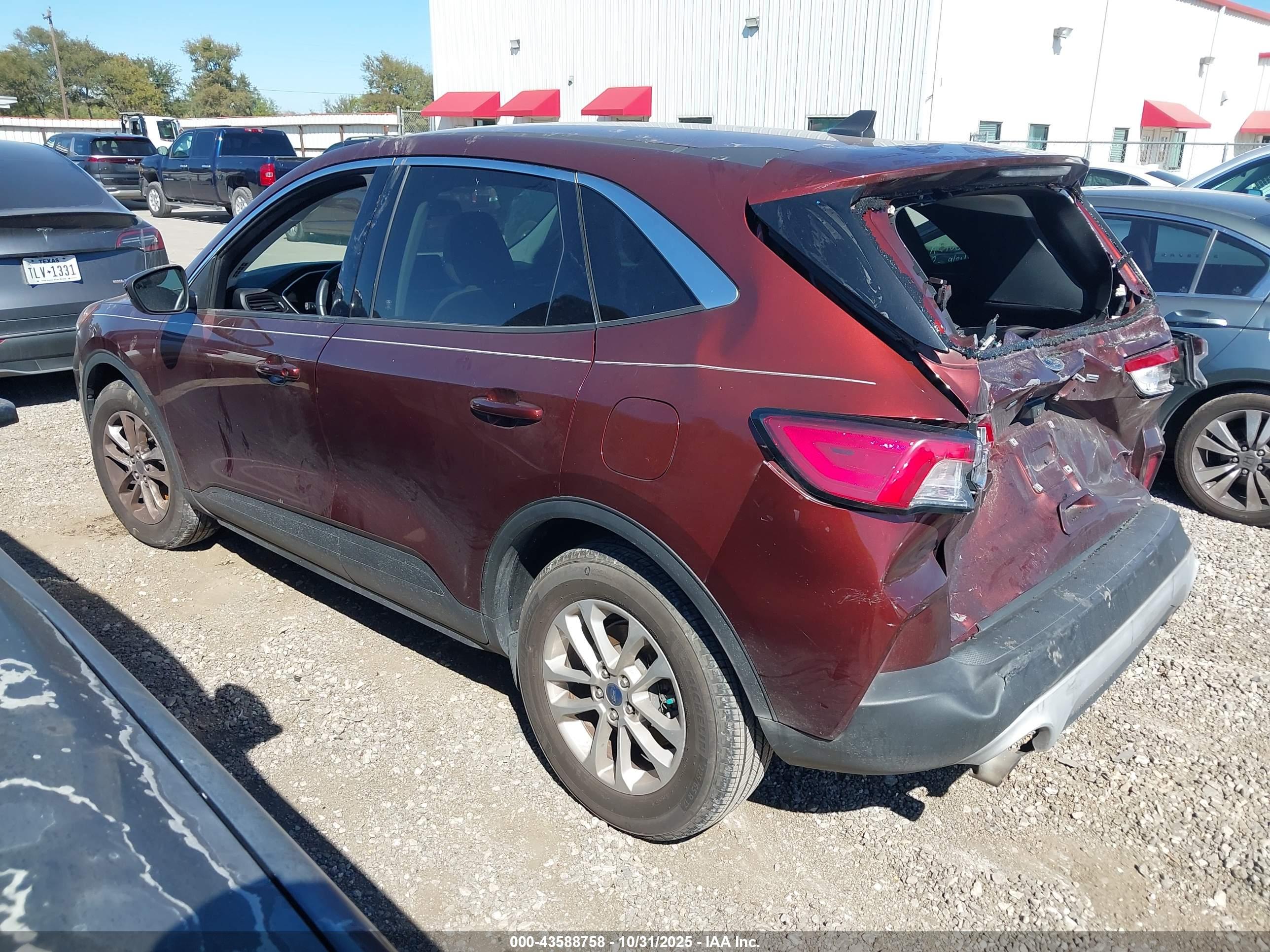 FORD ESCAPE image 3