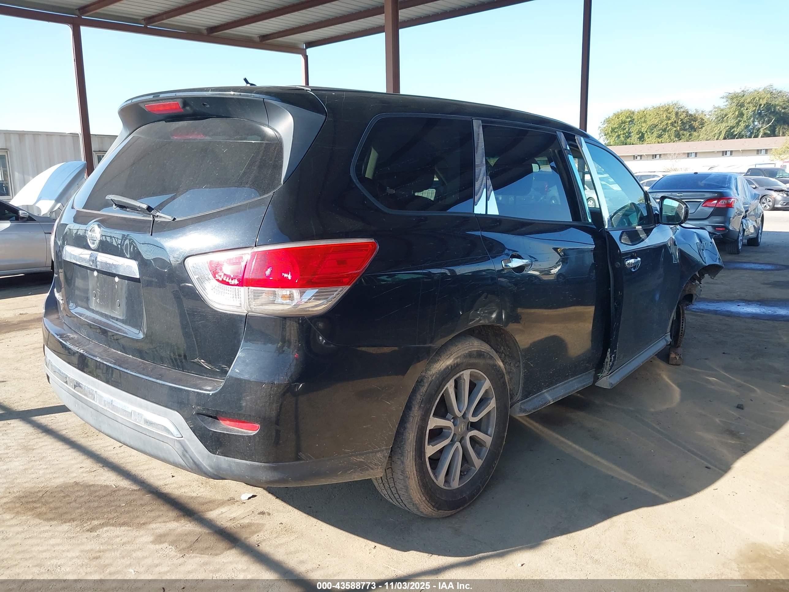 NISSAN PATHFINDER image 4