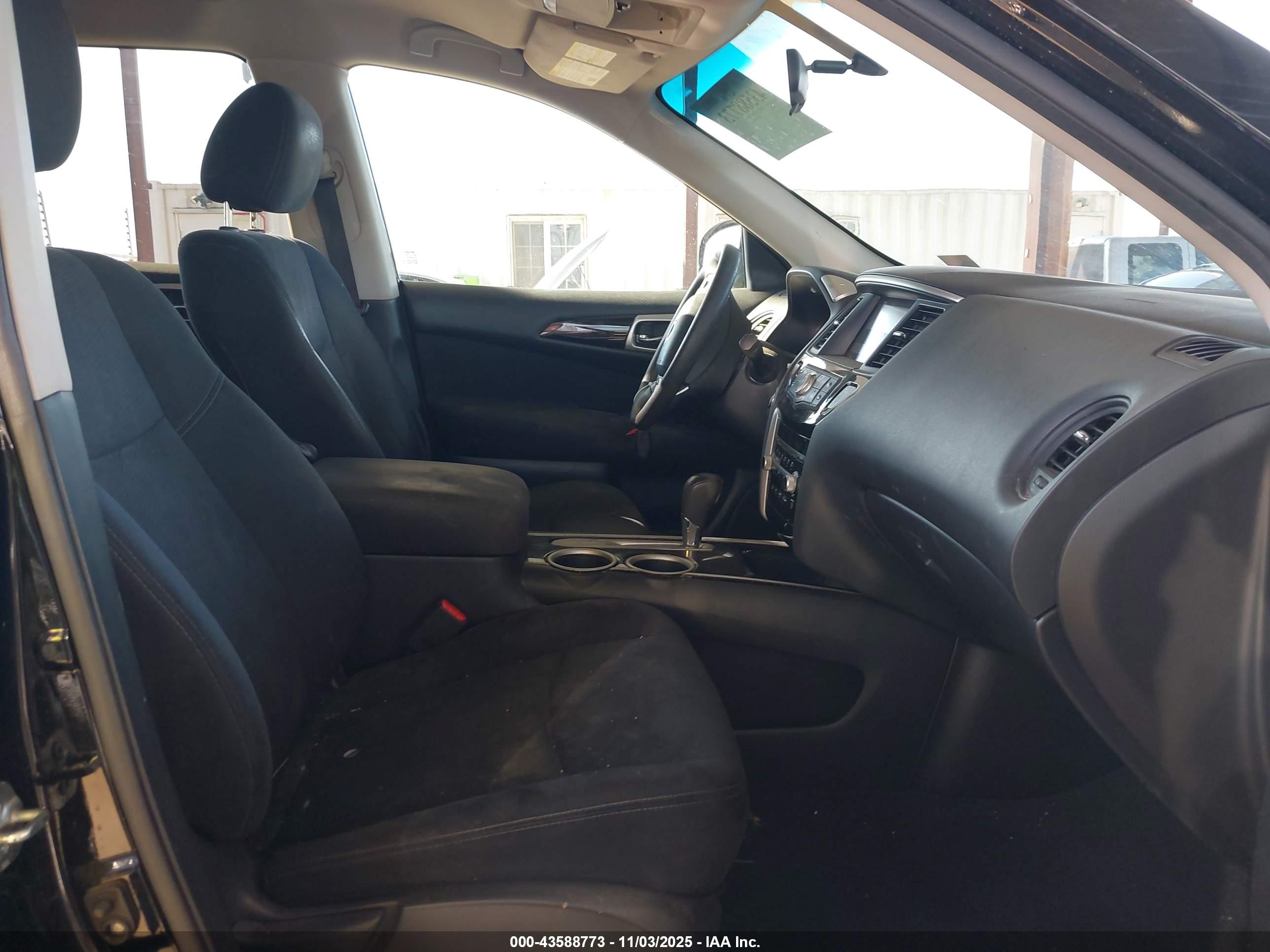 NISSAN PATHFINDER image 5