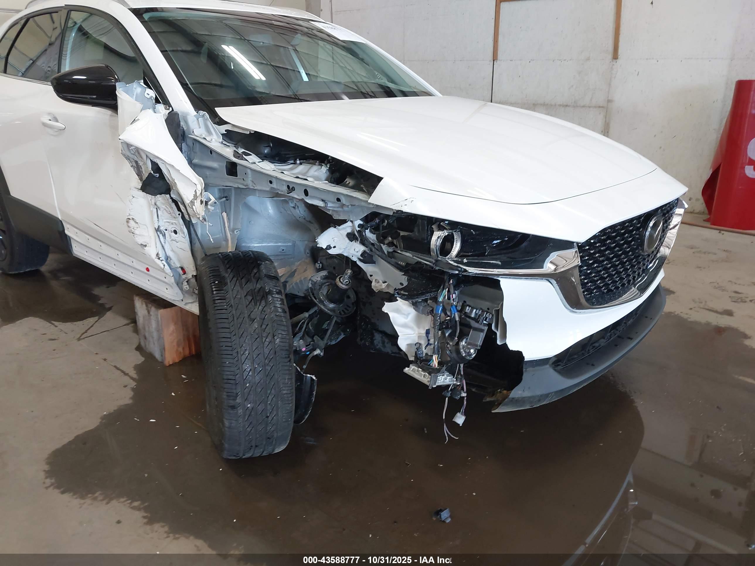MAZDA CX-30 image 6