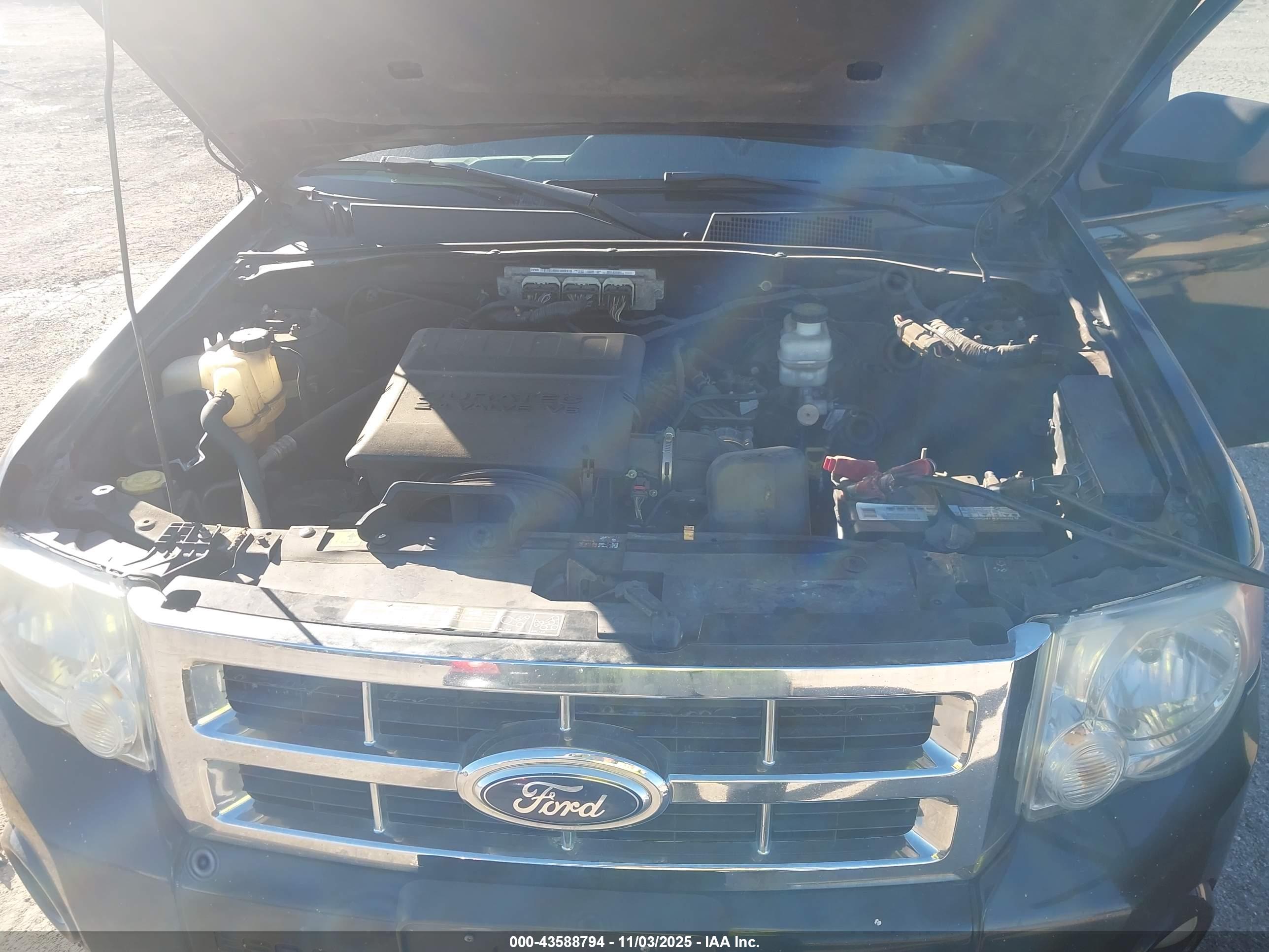 FORD ESCAPE image 10