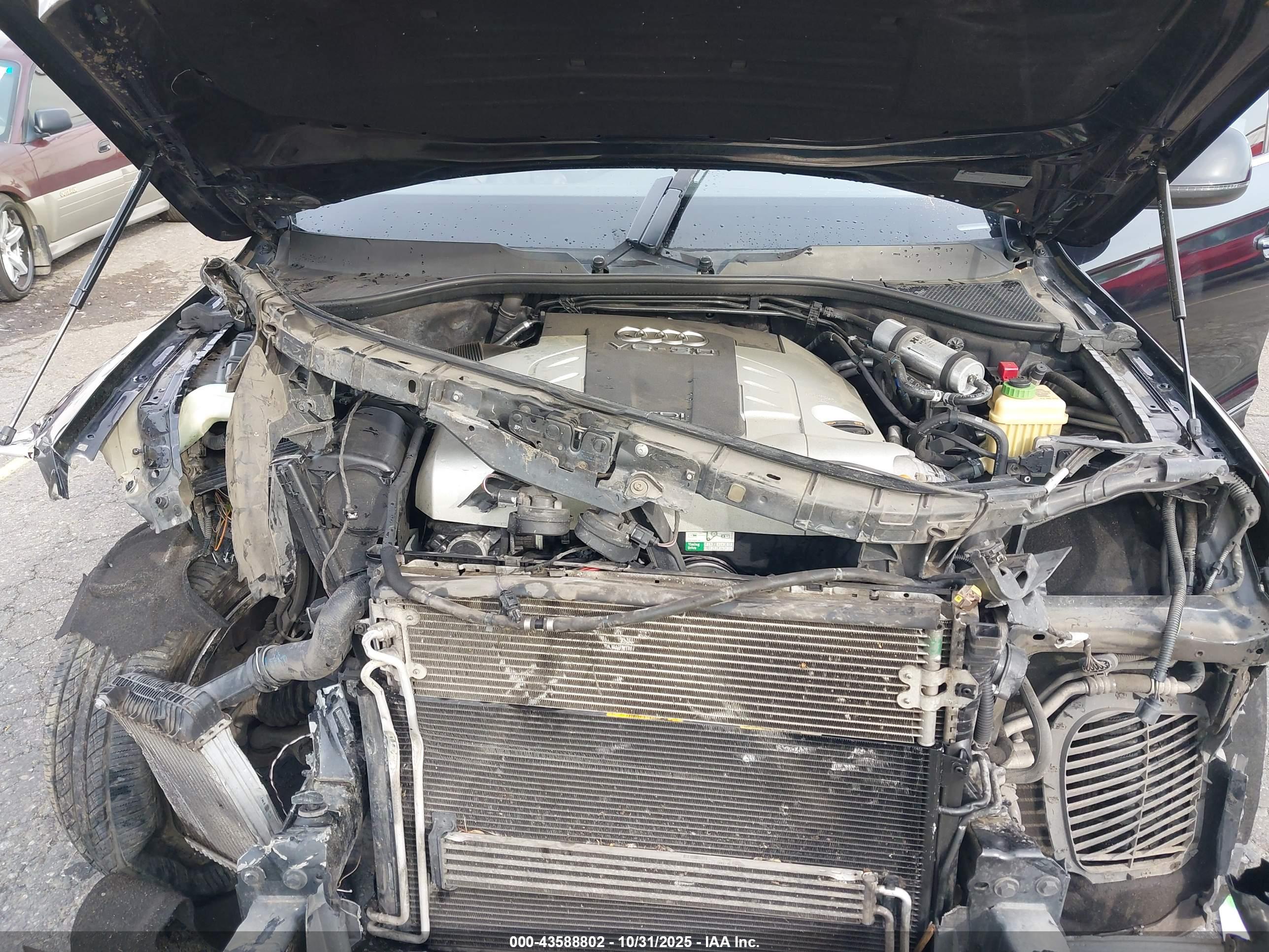 AUDI Q7 image 10