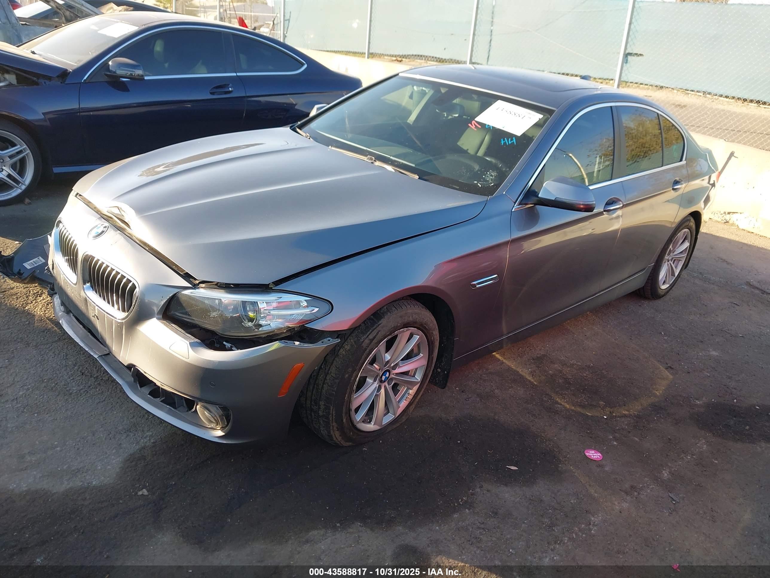 BMW 528I image 2