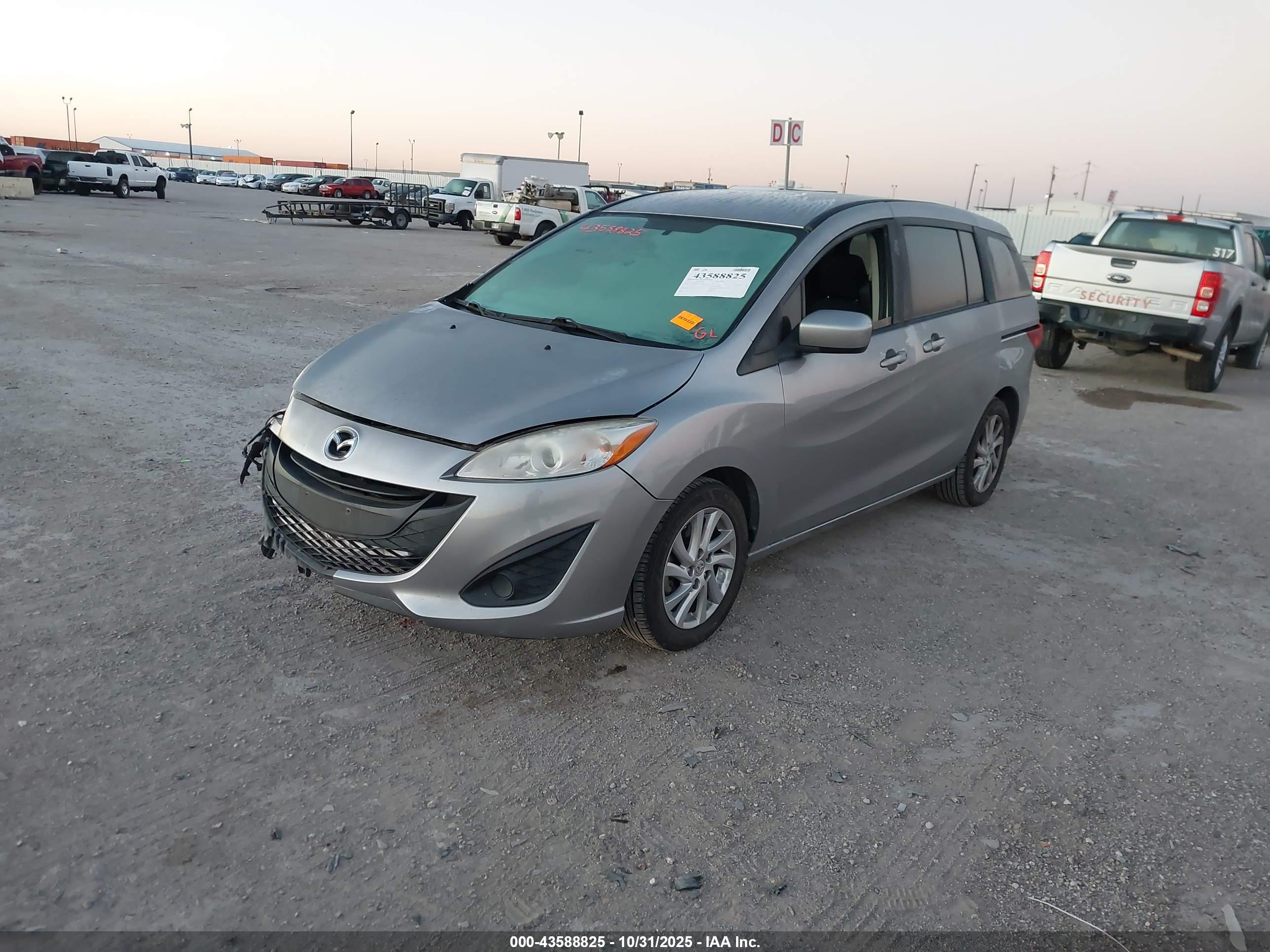 MAZDA MAZDA5 image 2