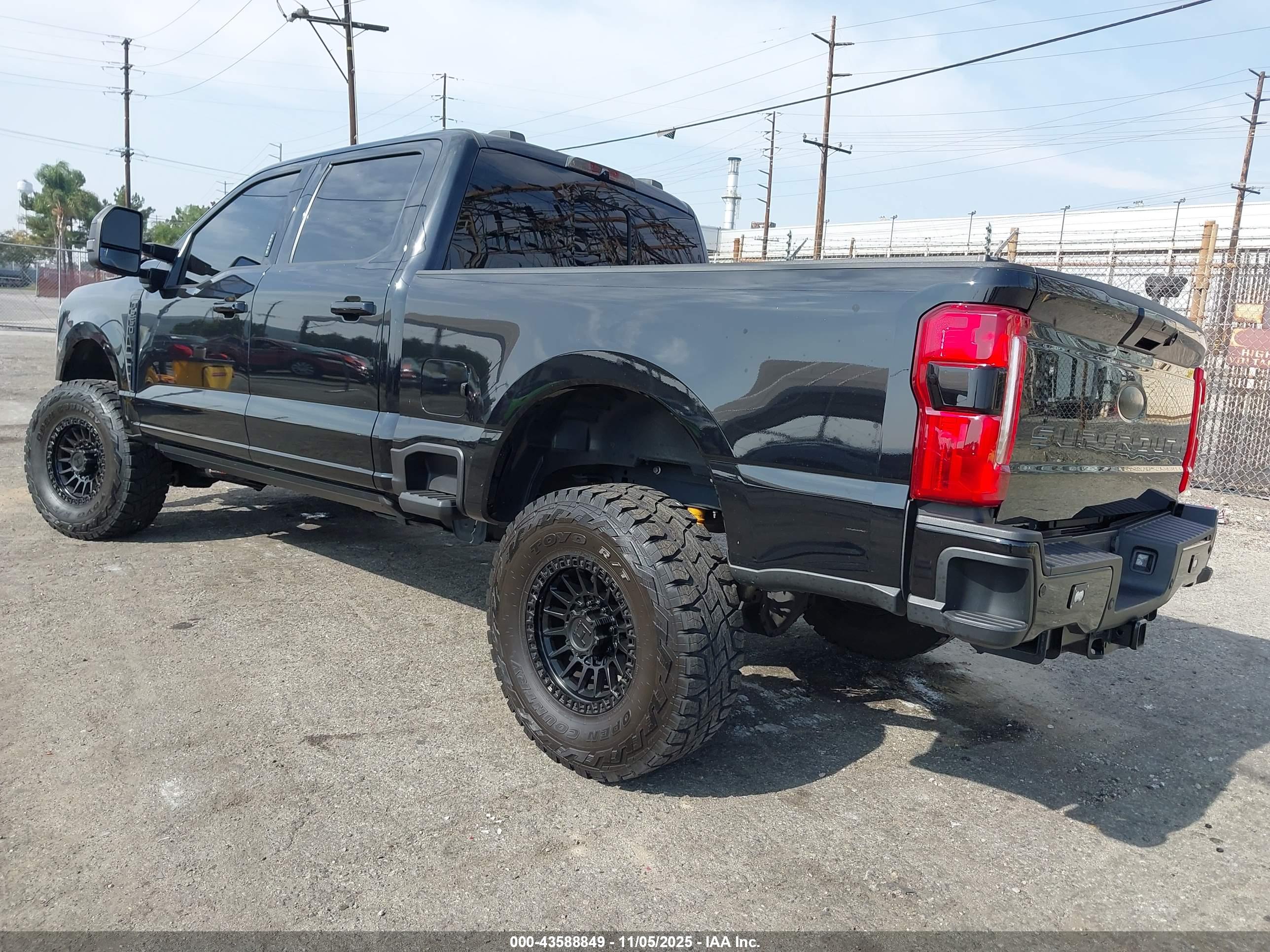 FORD F-250 image 3