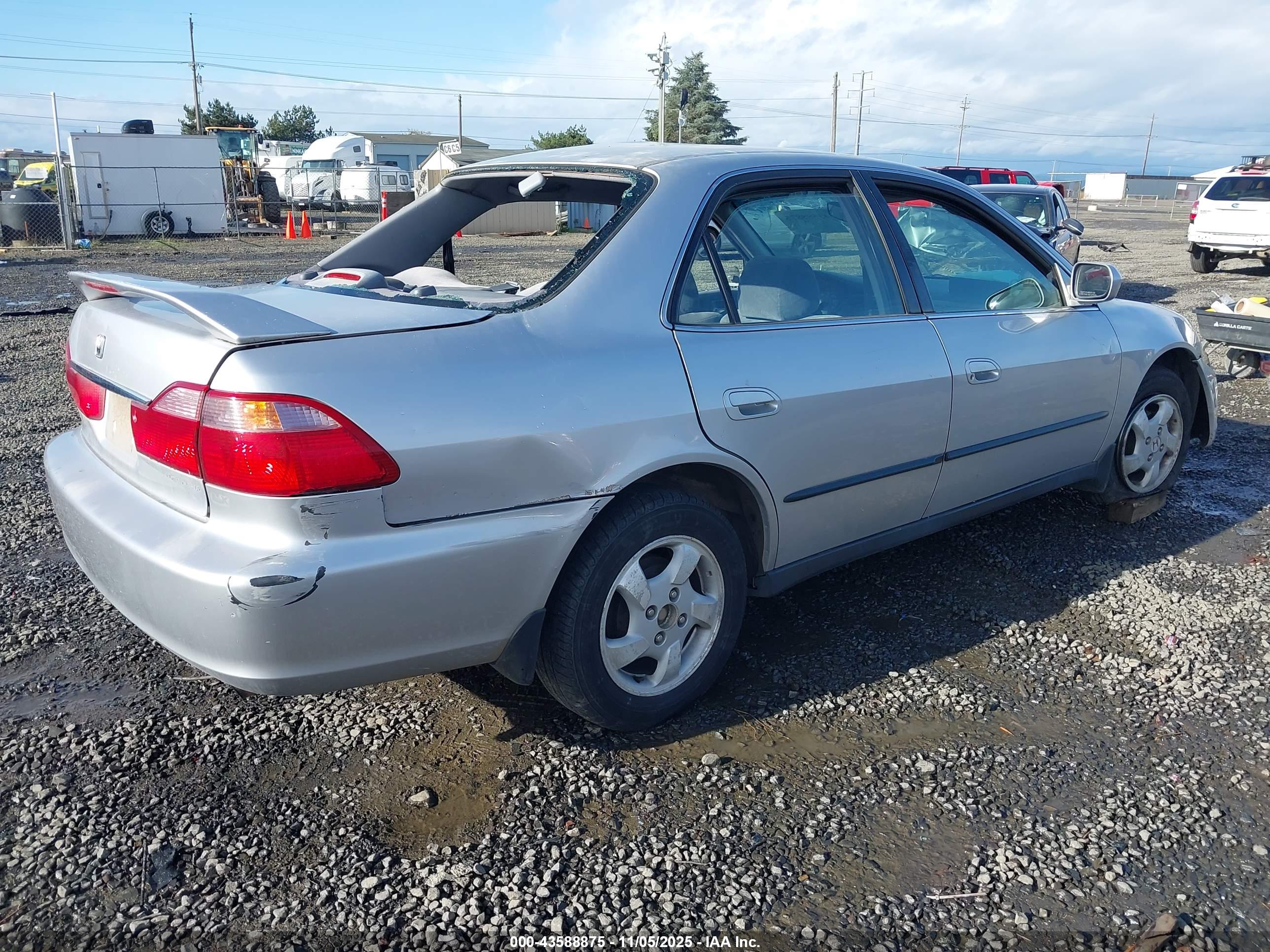 HONDA ACCORD image 4