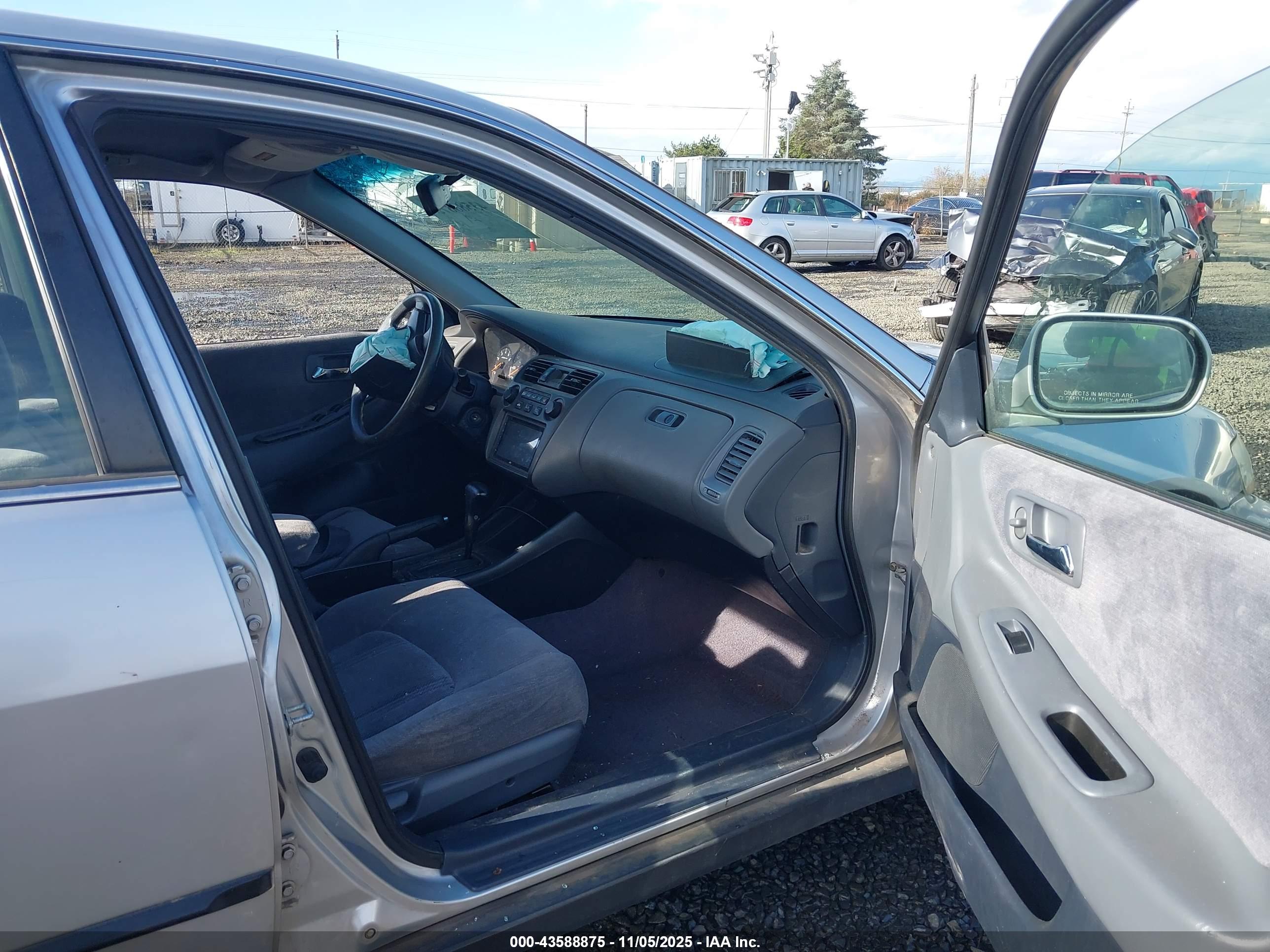 HONDA ACCORD image 5