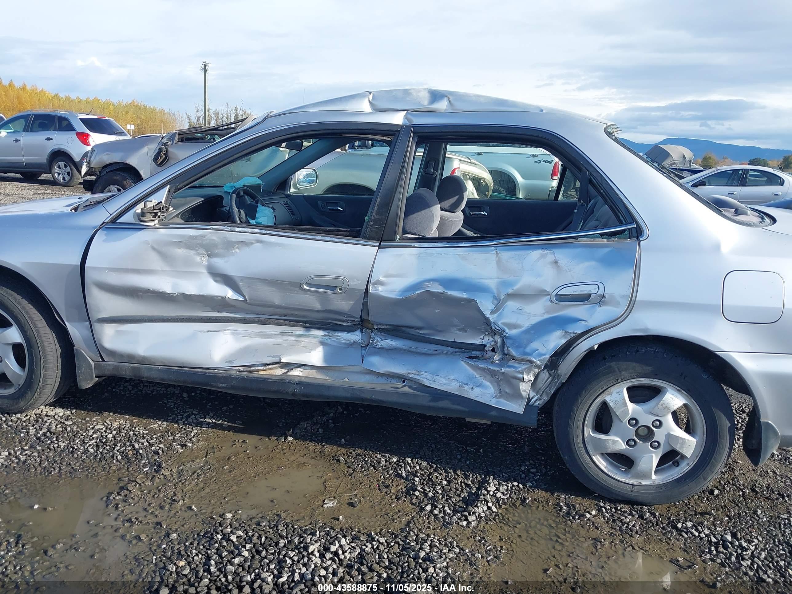 HONDA ACCORD image 6
