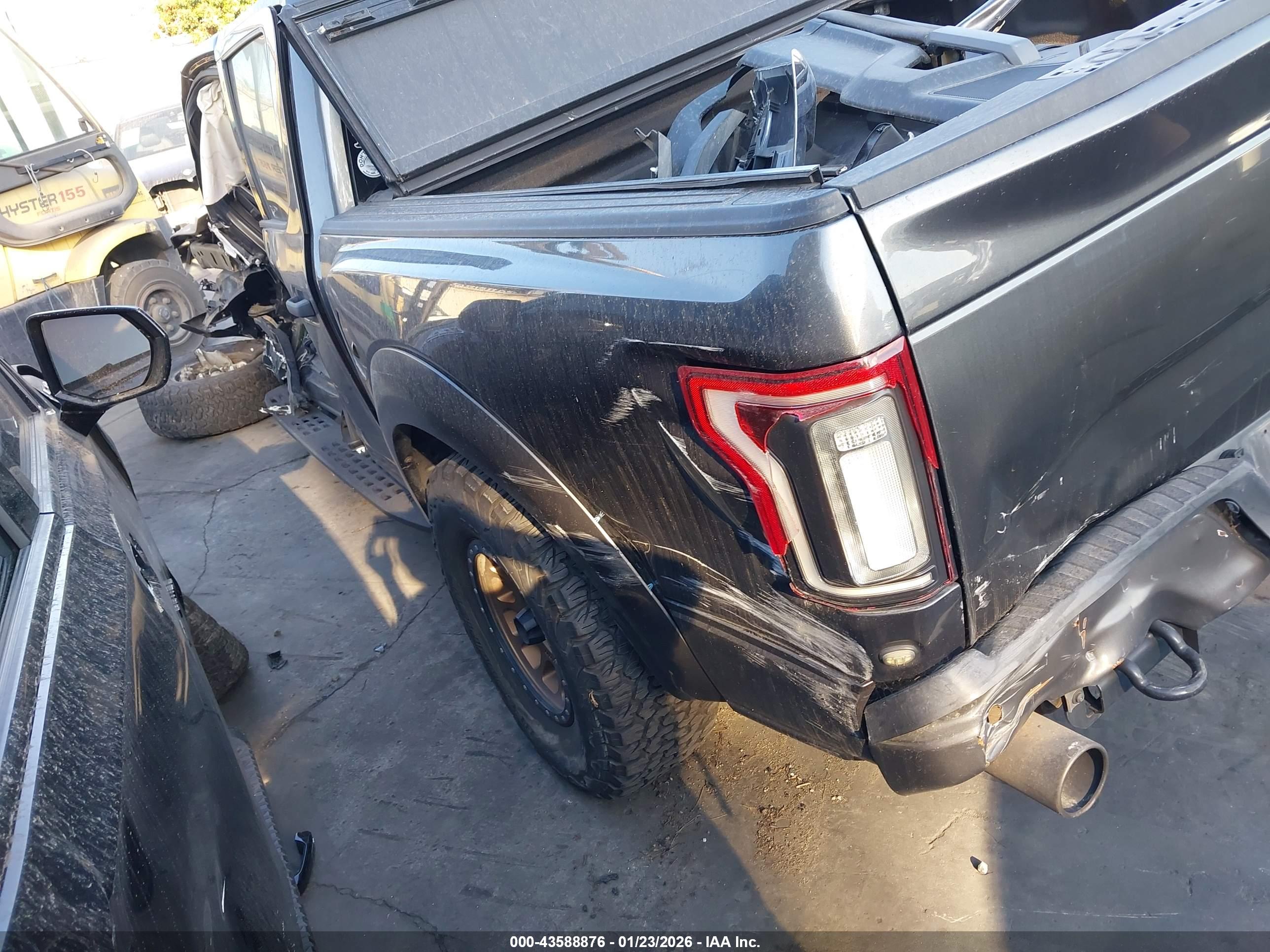 FORD F-150 image 3