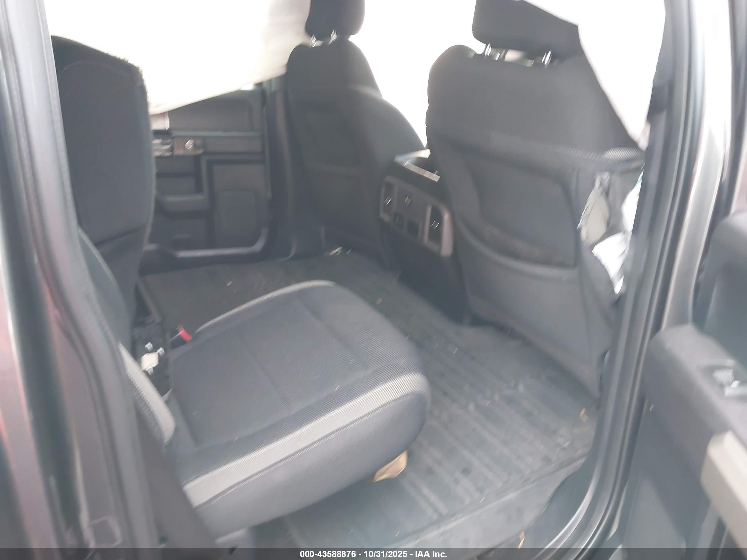 FORD F-150 image 8