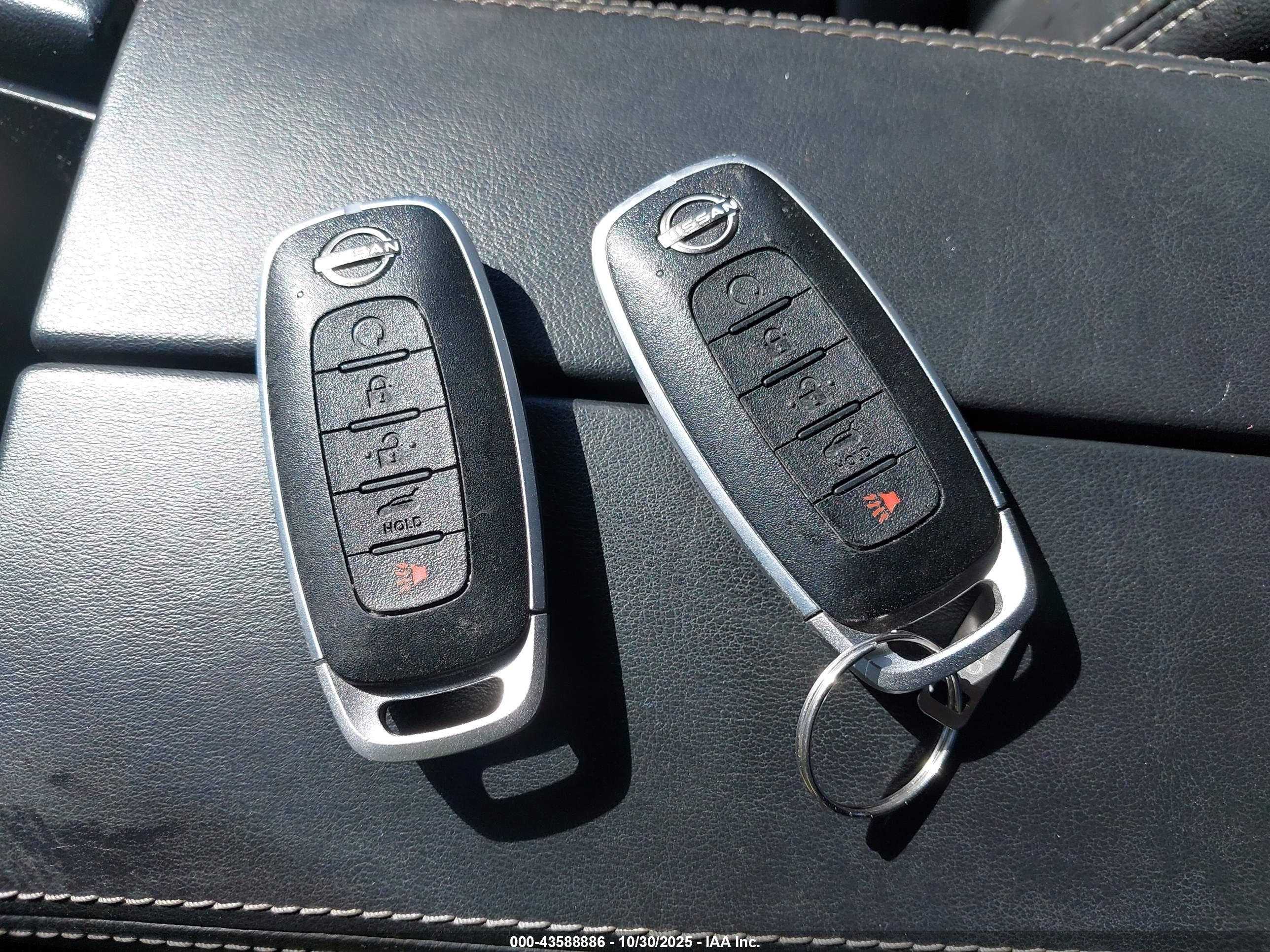 NISSAN ROGUE image 11