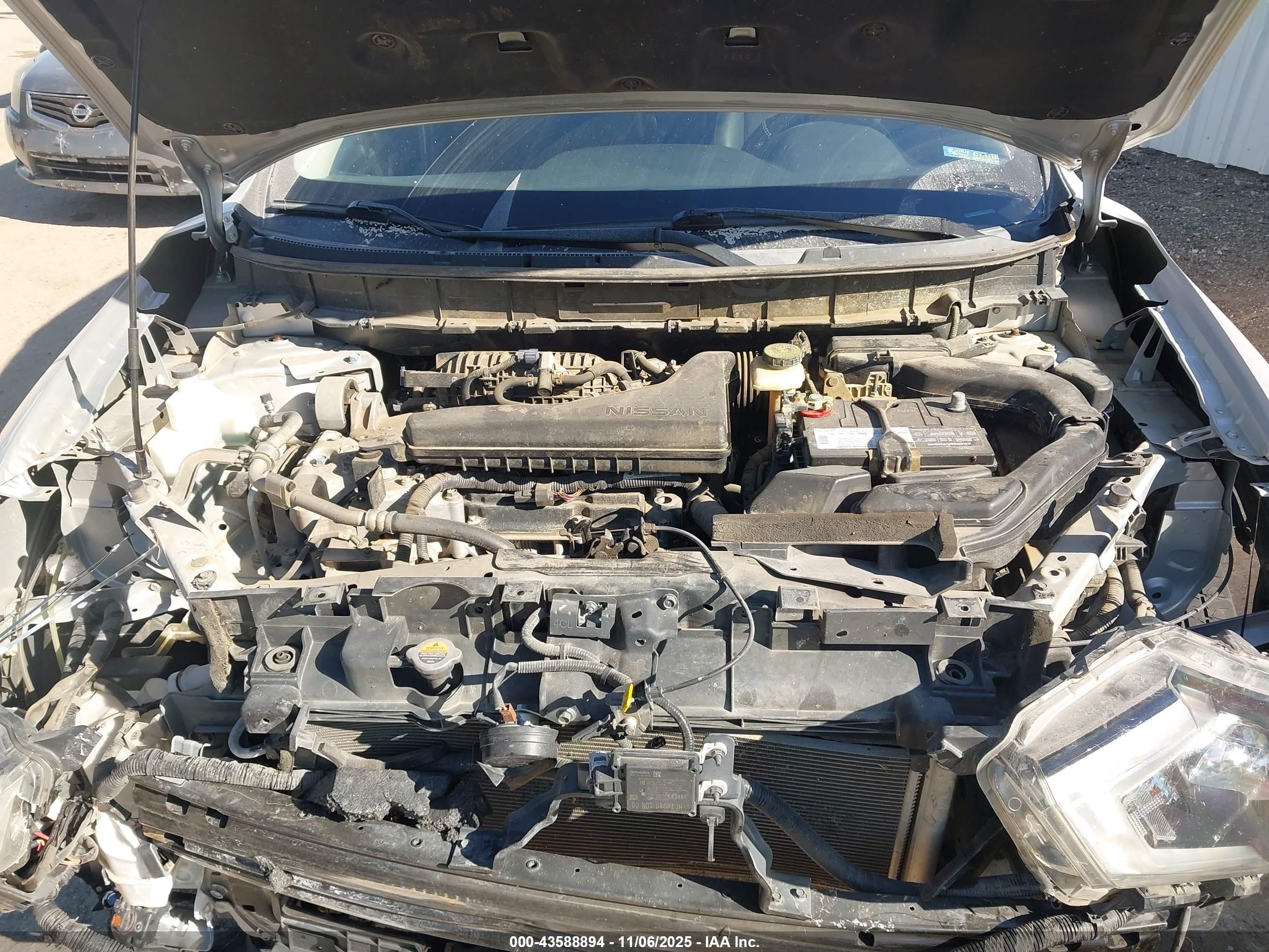 NISSAN ROGUE image 10