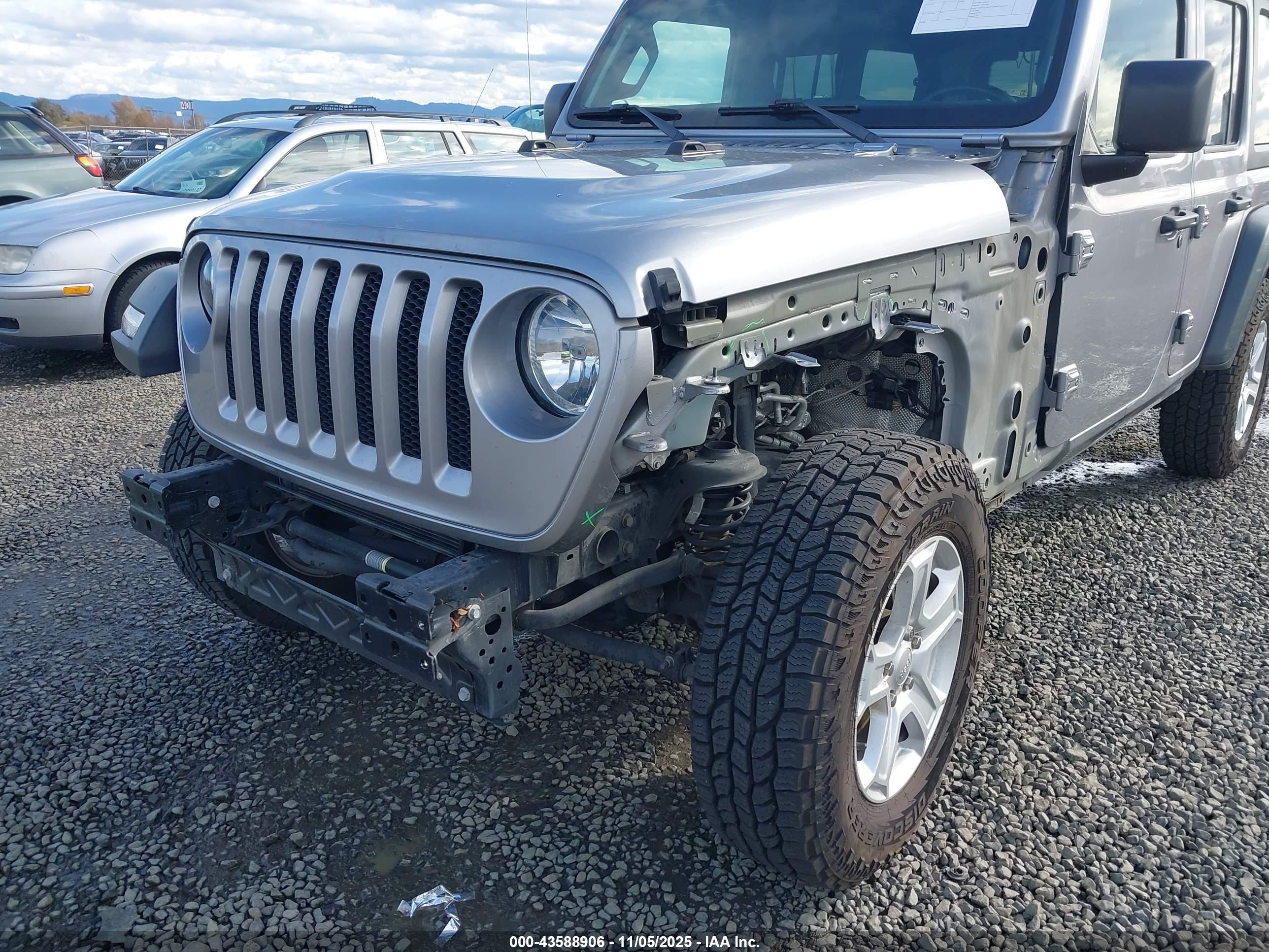 JEEP WRANGLER image 6