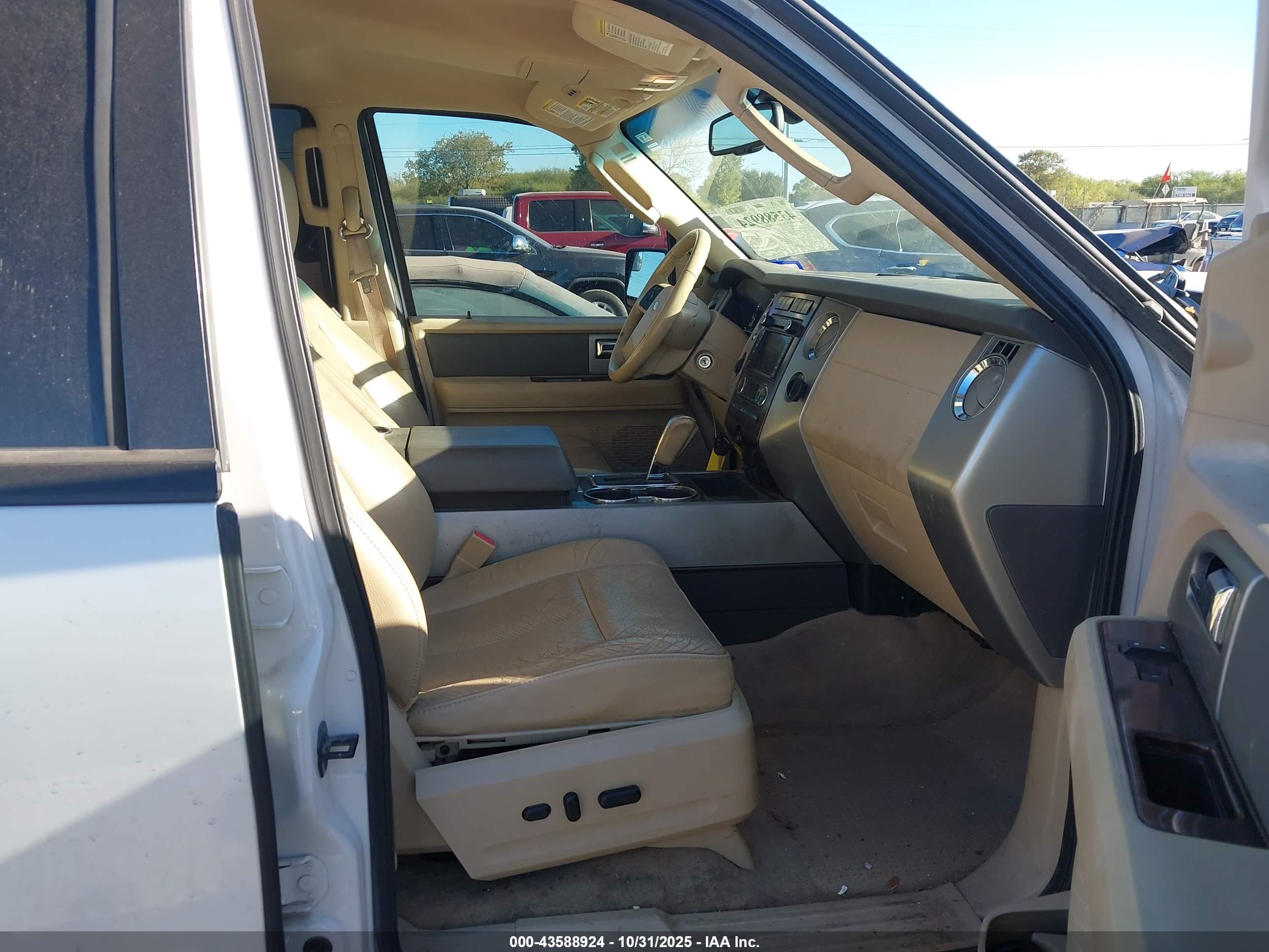 FORD EXPEDITION image 5