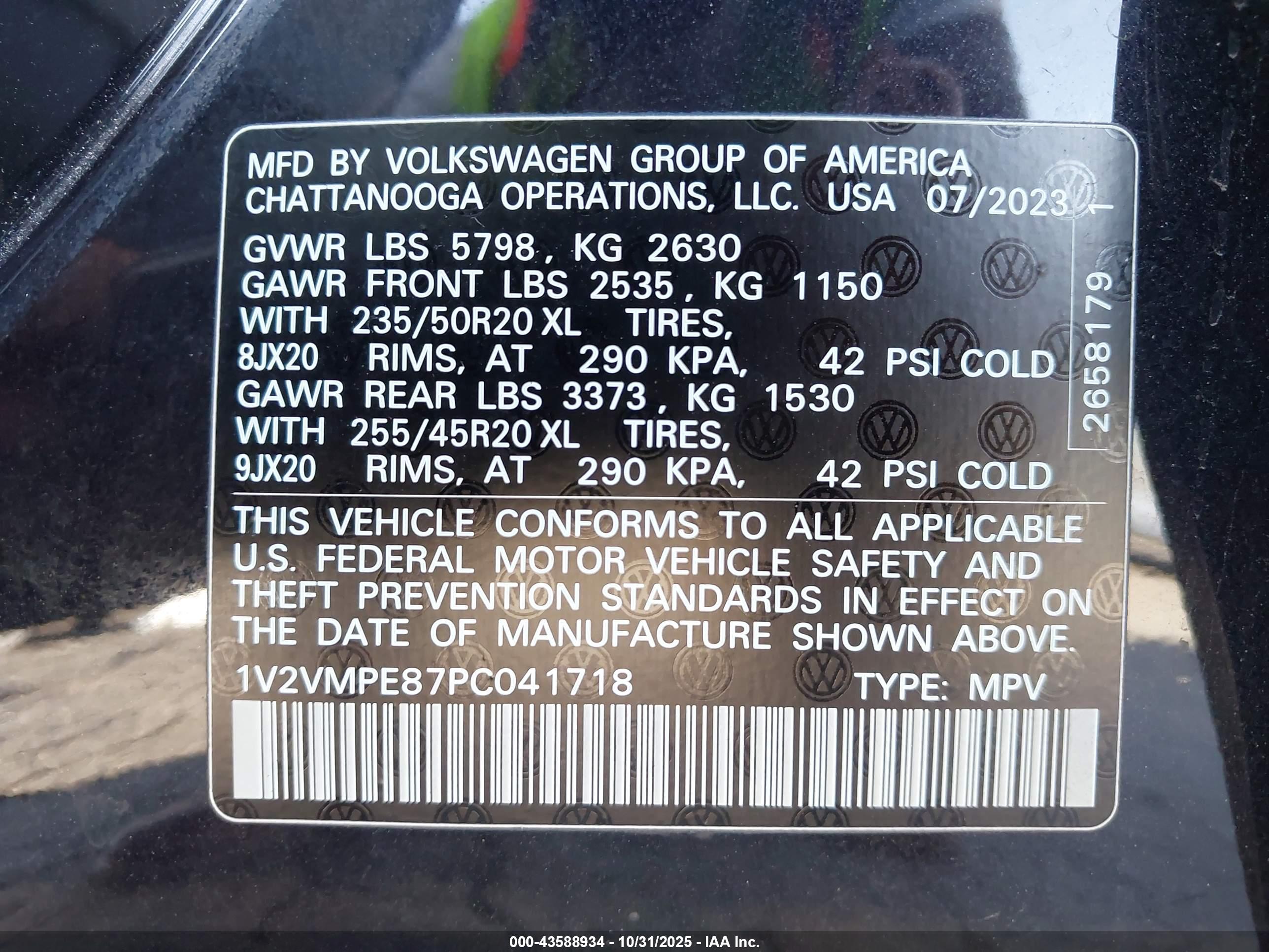 VOLKSWAGEN ID.4 image 9